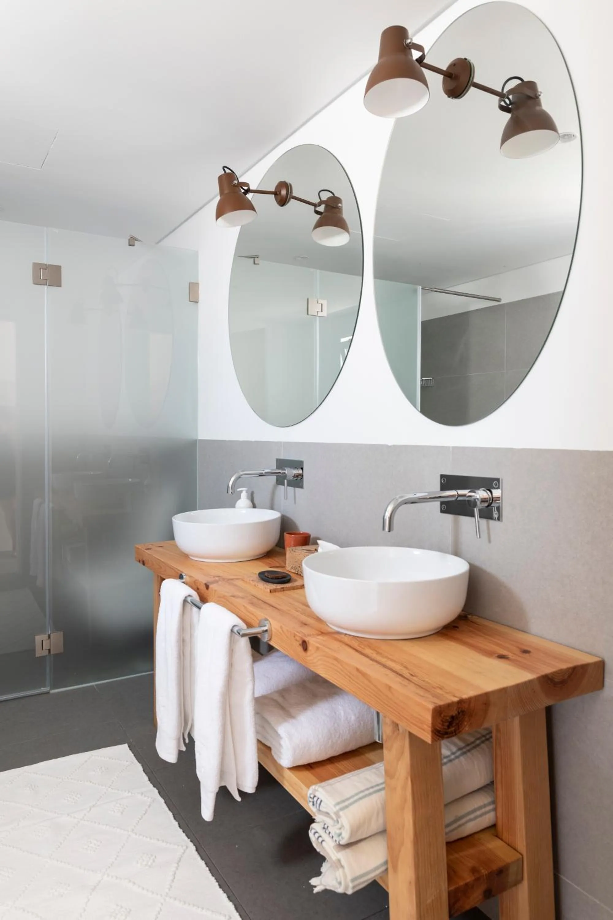 Craveiral Farmhouse by Belong Staying & Feeling