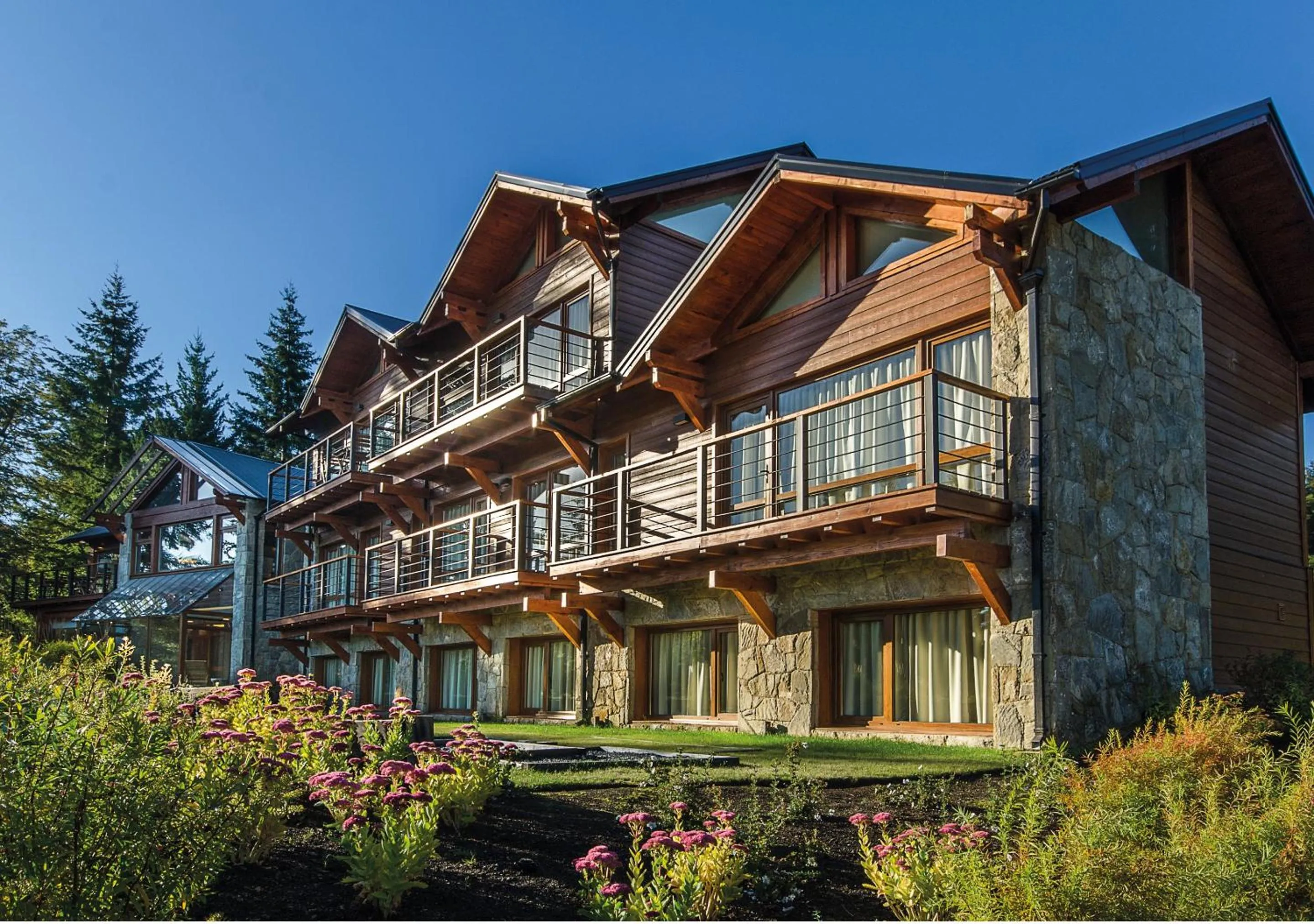 Property building in Huenú by DOT Boutique