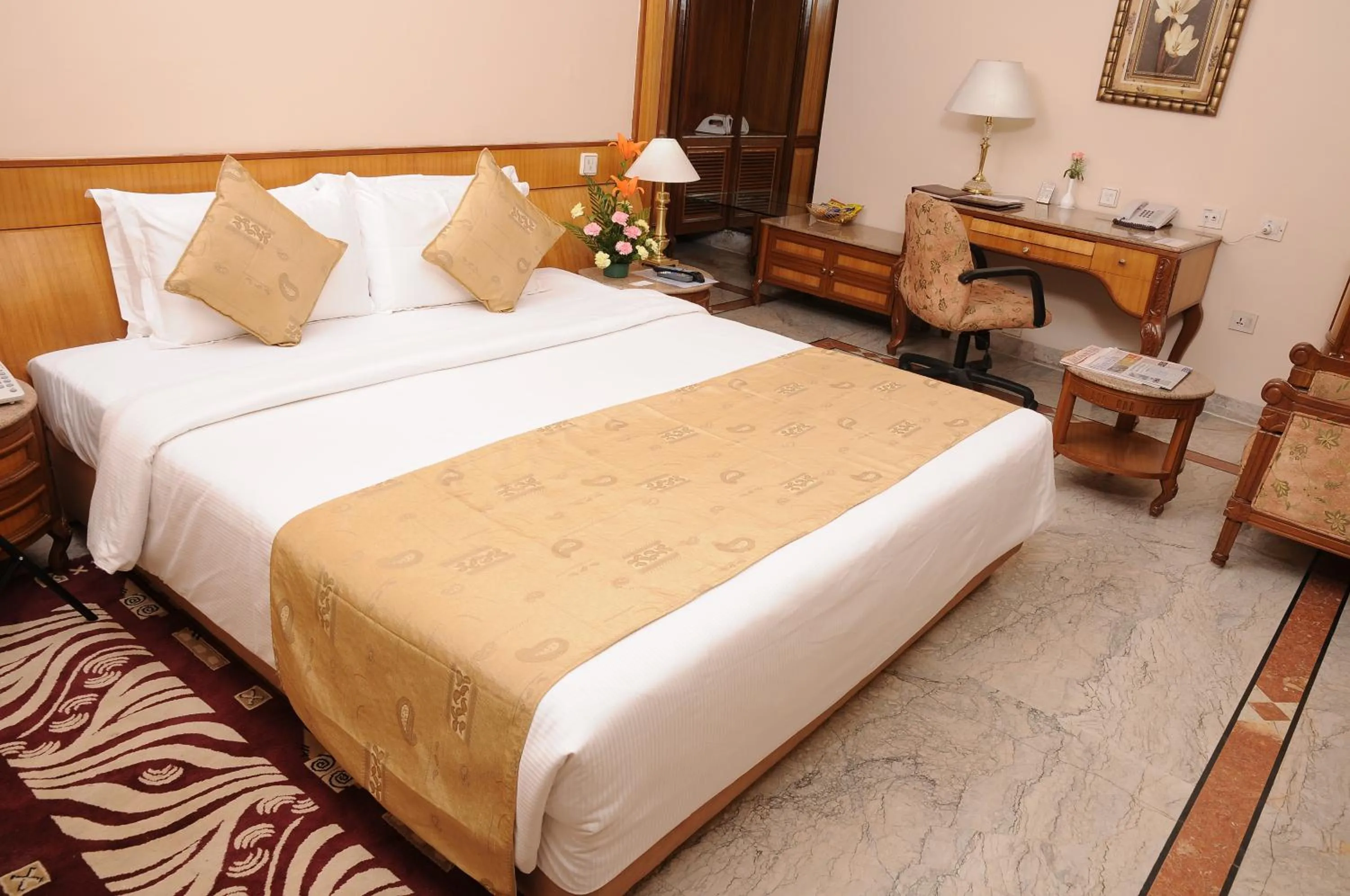 Bedroom, Bed in Raj Park Hotel Chennai