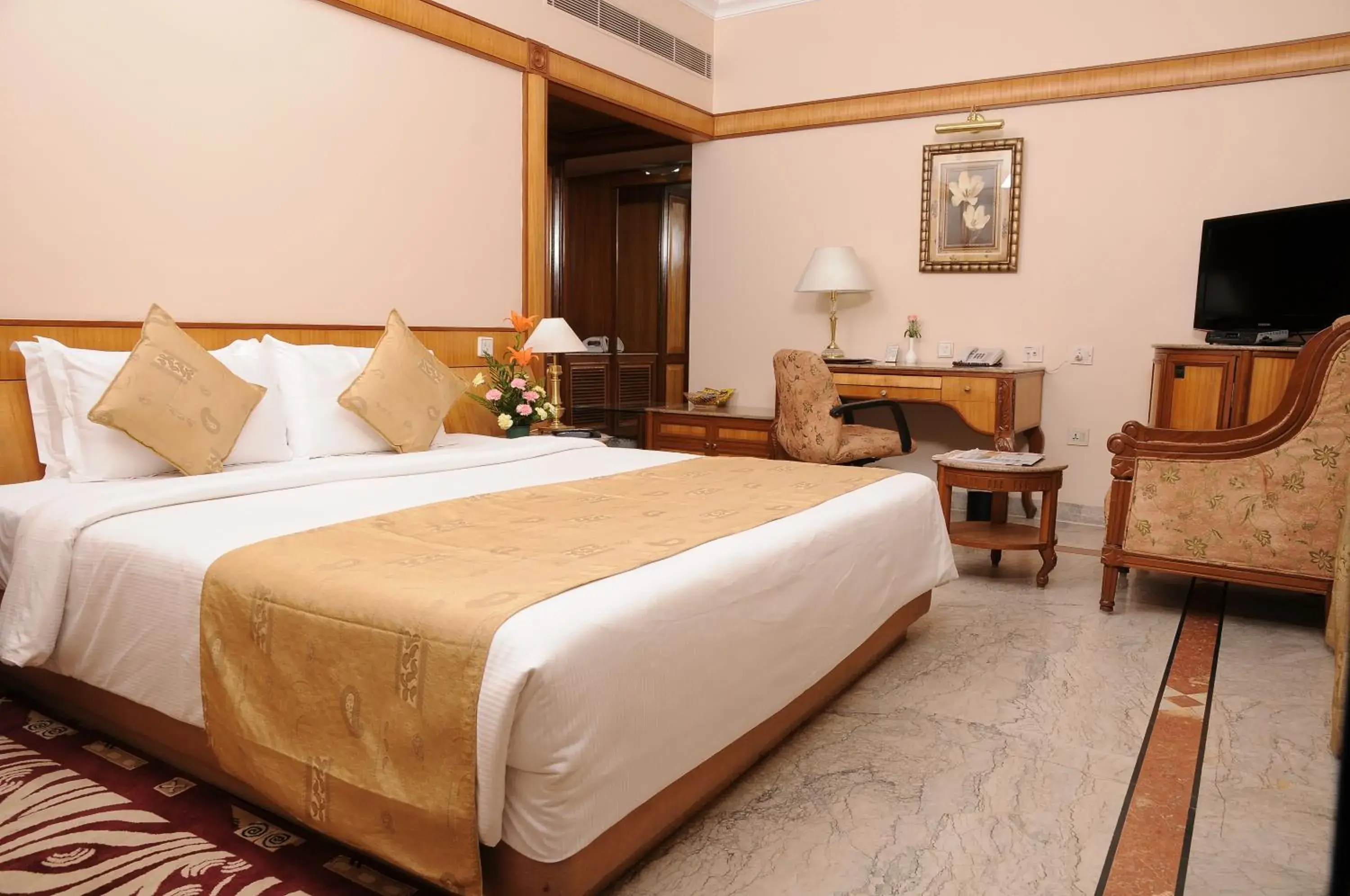 Bedroom, Bed in Raj Park Hotel Chennai Bedroom, Bed in Raj Park Hotel Chennai