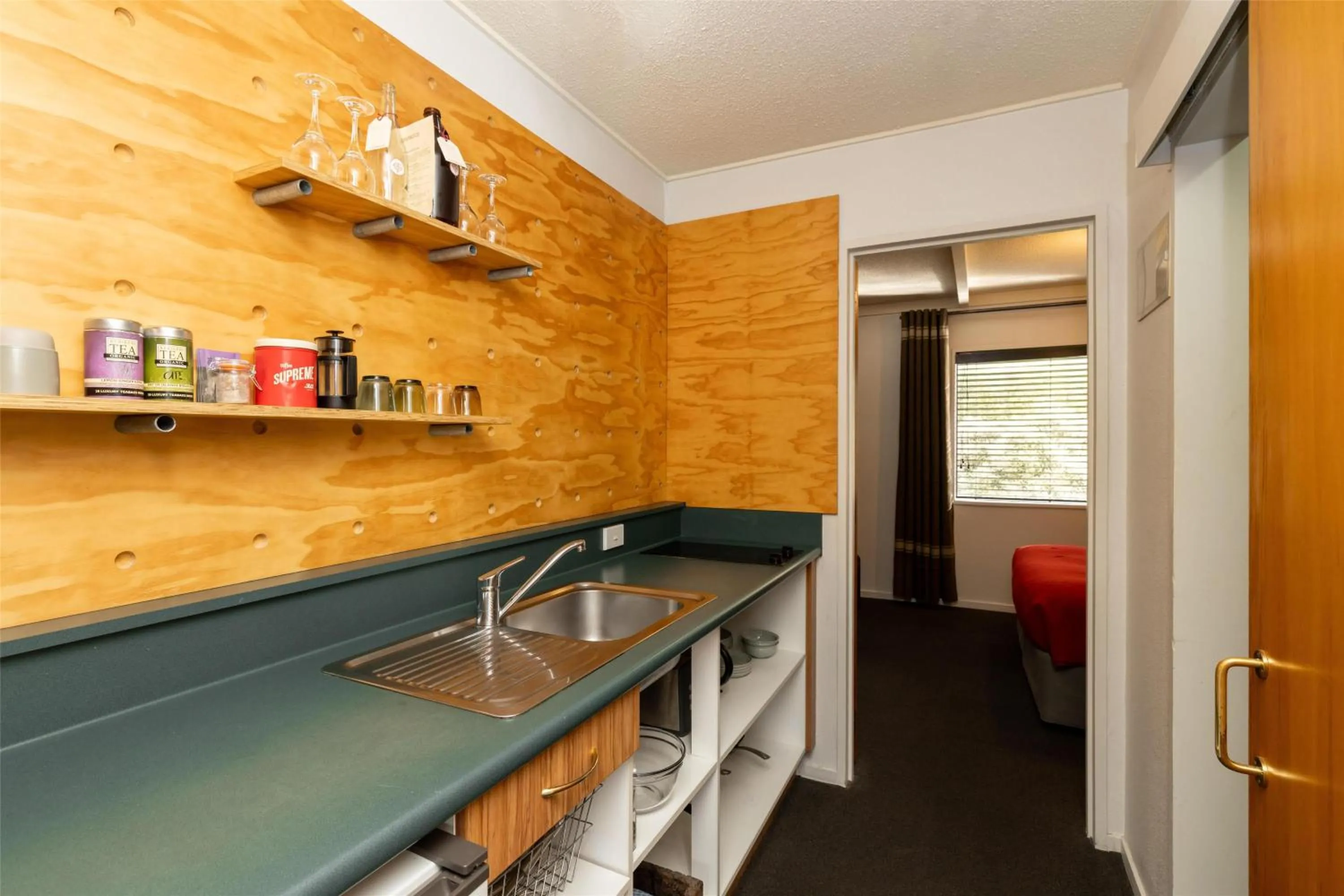 Photo of the whole room in Sherwood Queenstown