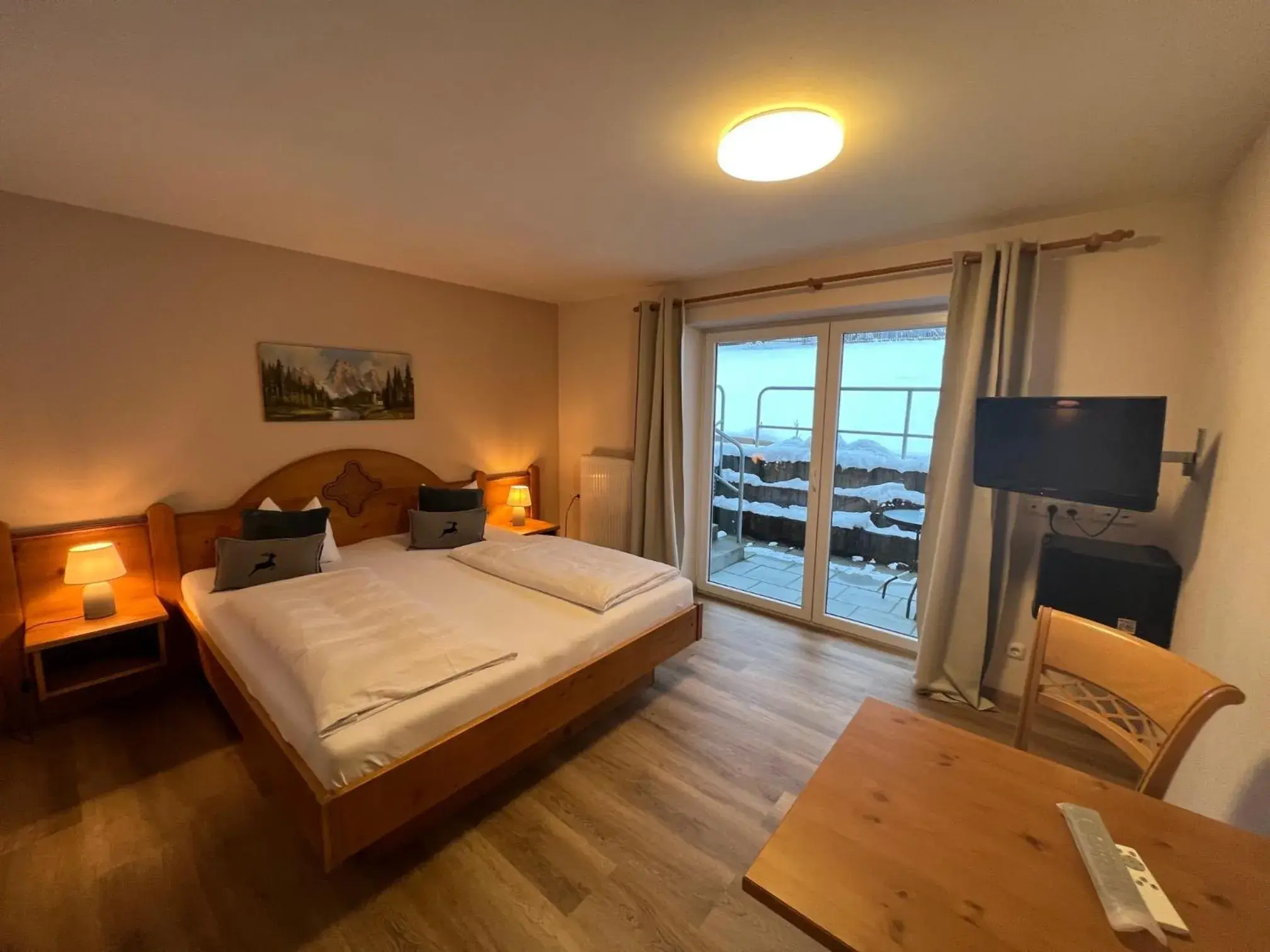 Double Room in Hotel Fischer am See Double Room in Hotel Fischer am See