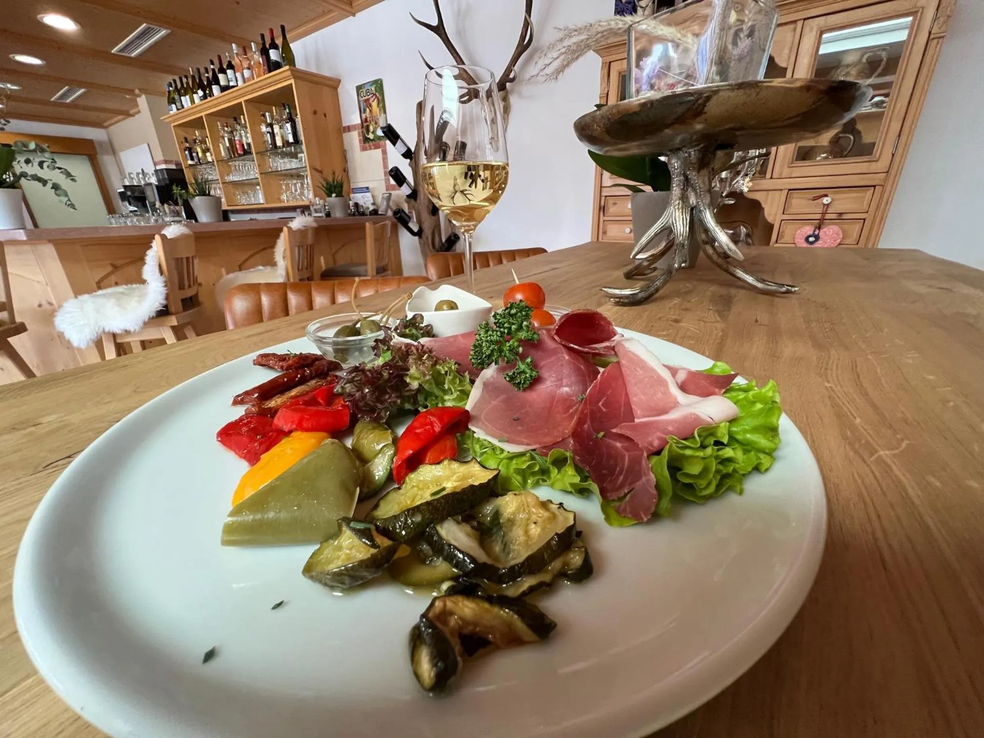 Restaurant/places to eat in Hotel Fischer am See