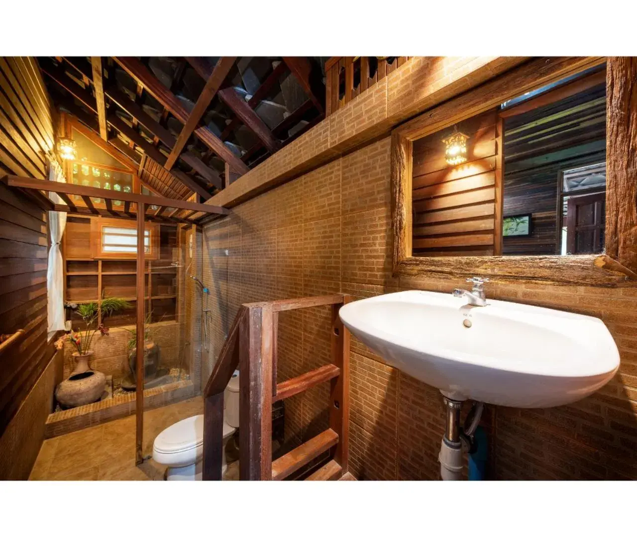 Bathroom in Mac Garden Resort Bathroom in Mac Garden Resort