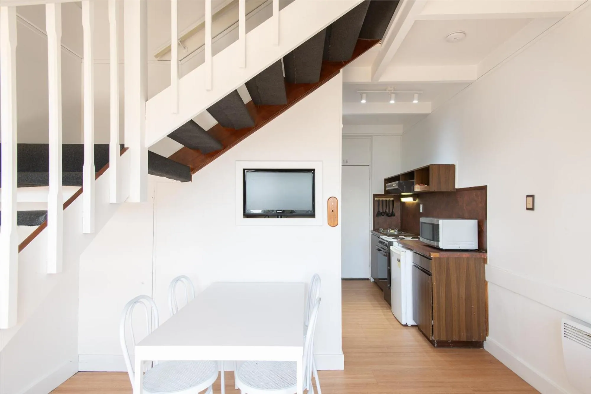 Village Family Motor Inn