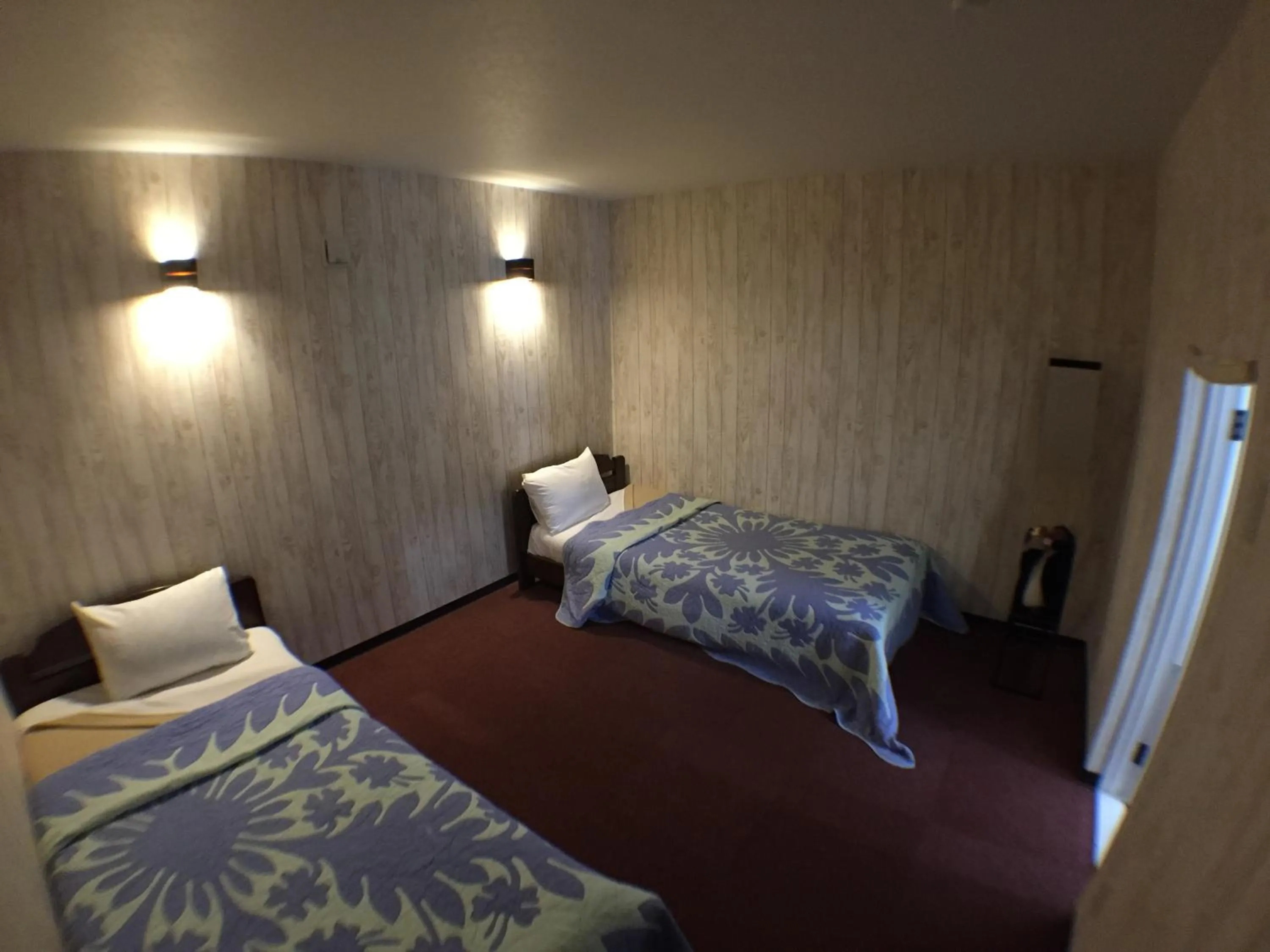 Bed in Pension Fryingpan