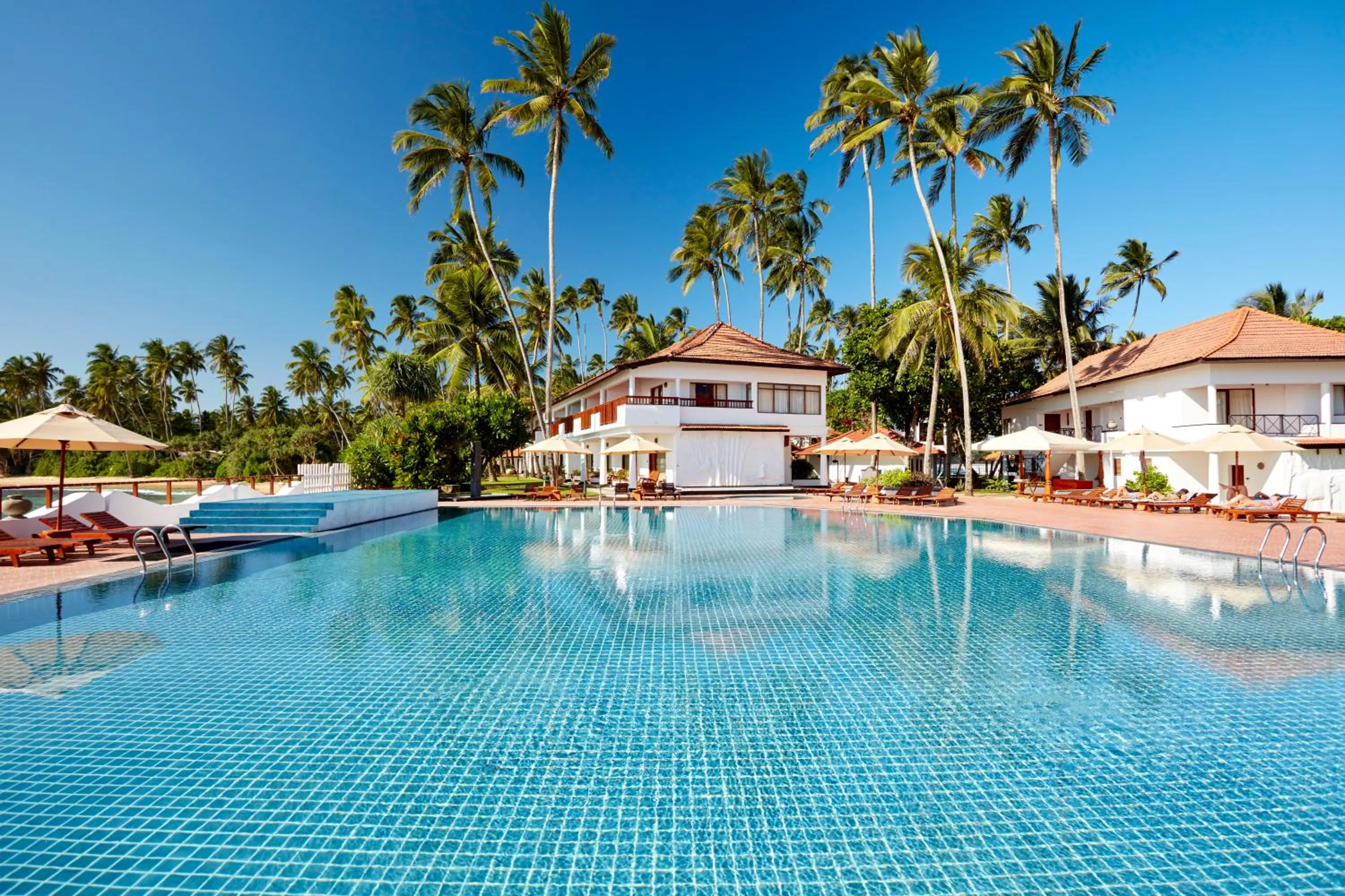 Swimming pool in Dickwella Resort and Spa