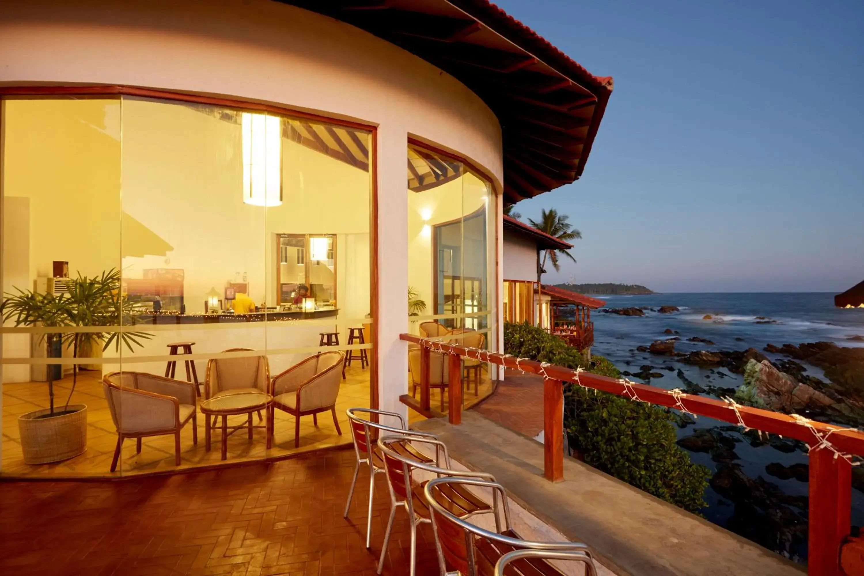 Restaurant/places to eat in Dickwella Resort and Spa Restaurant/places to eat in Dickwella Resort and Spa