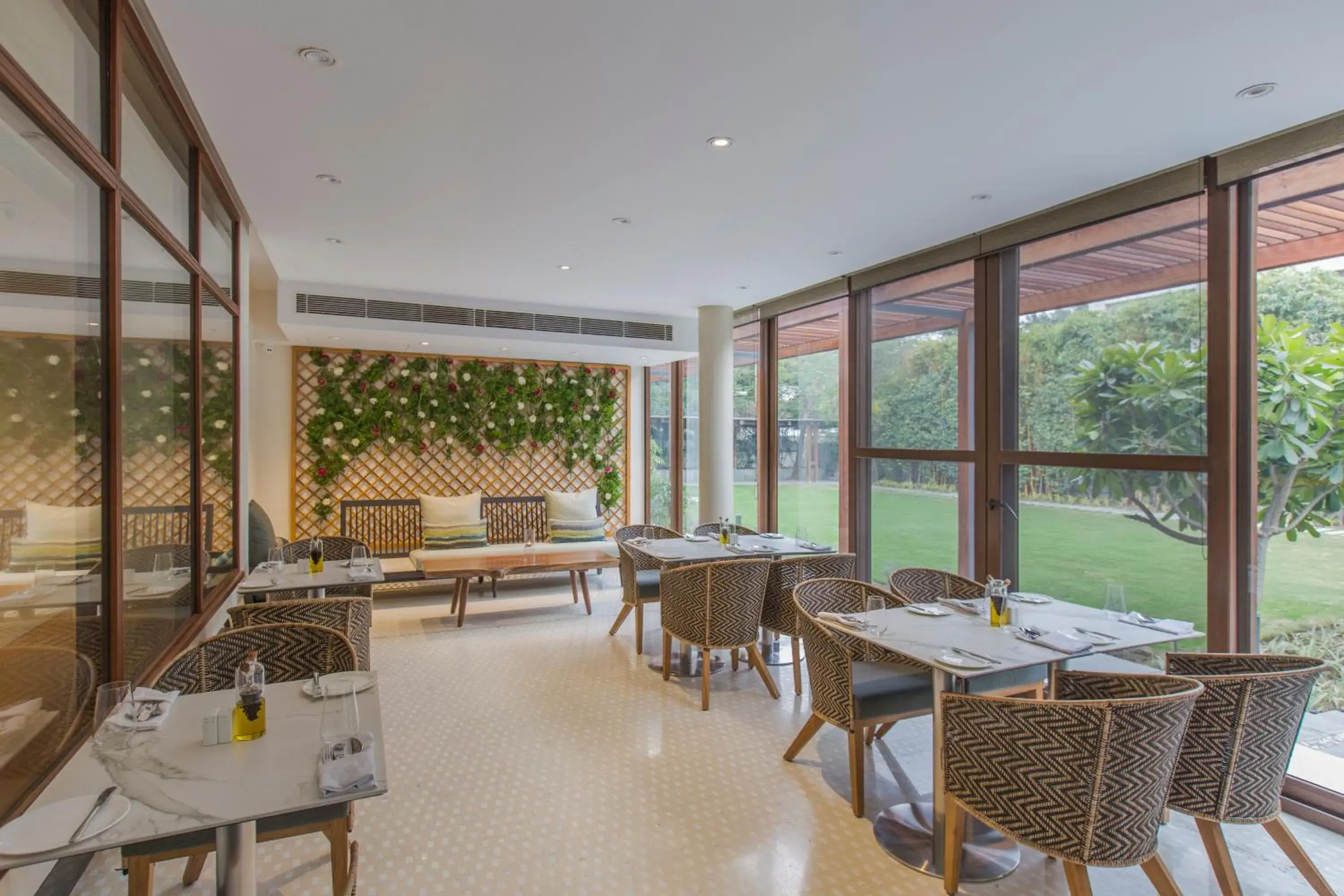 Restaurant/places to eat in The Manor - New Delhi Restaurant/places to eat in The Manor - New Delhi