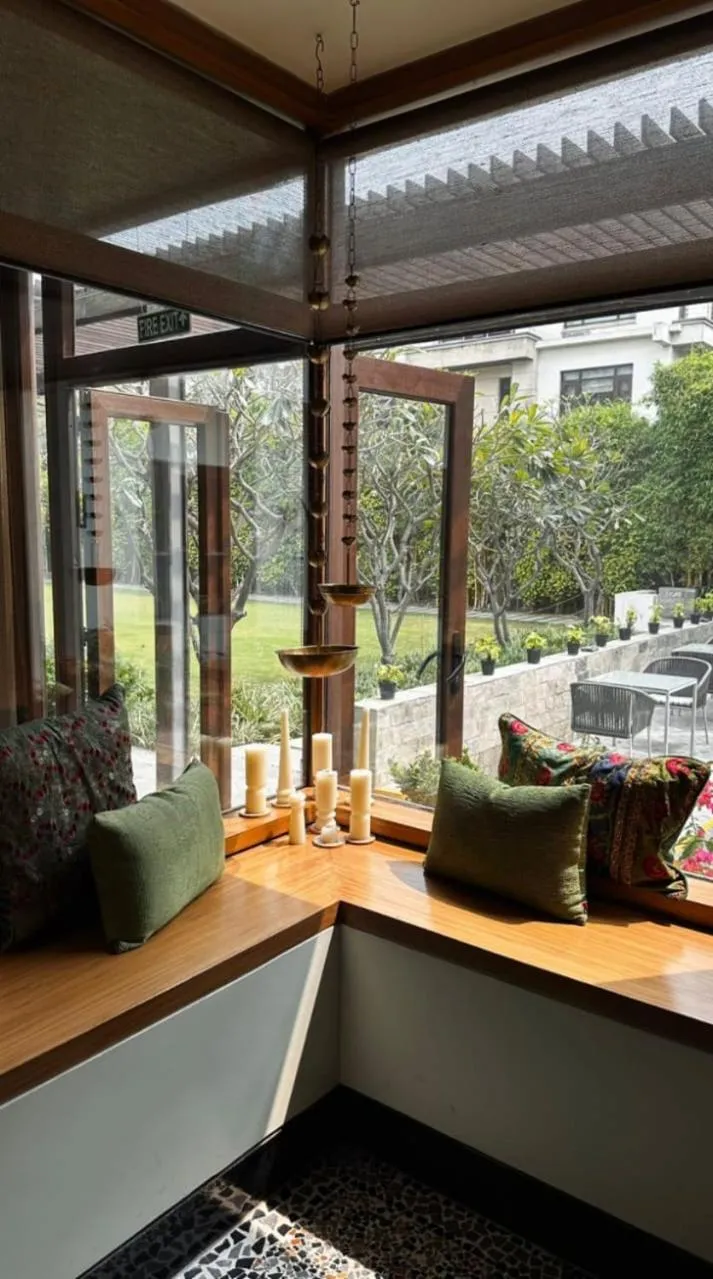 Restaurant/places to eat in The Manor - New Delhi