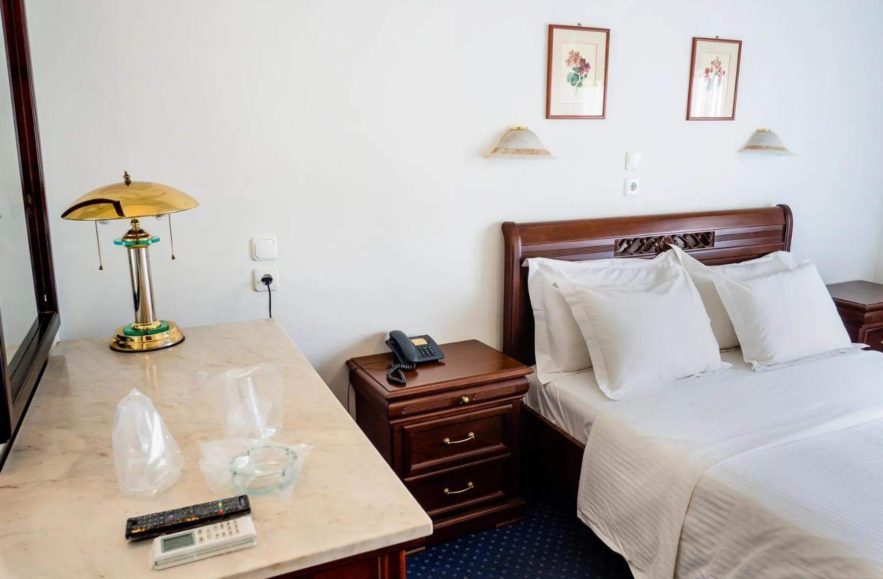Single Room with City View in Hotel Elena