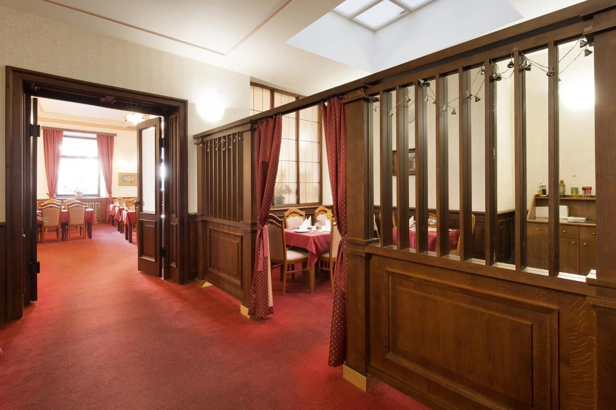 Restaurant/places to eat in Hotel U Černého orla