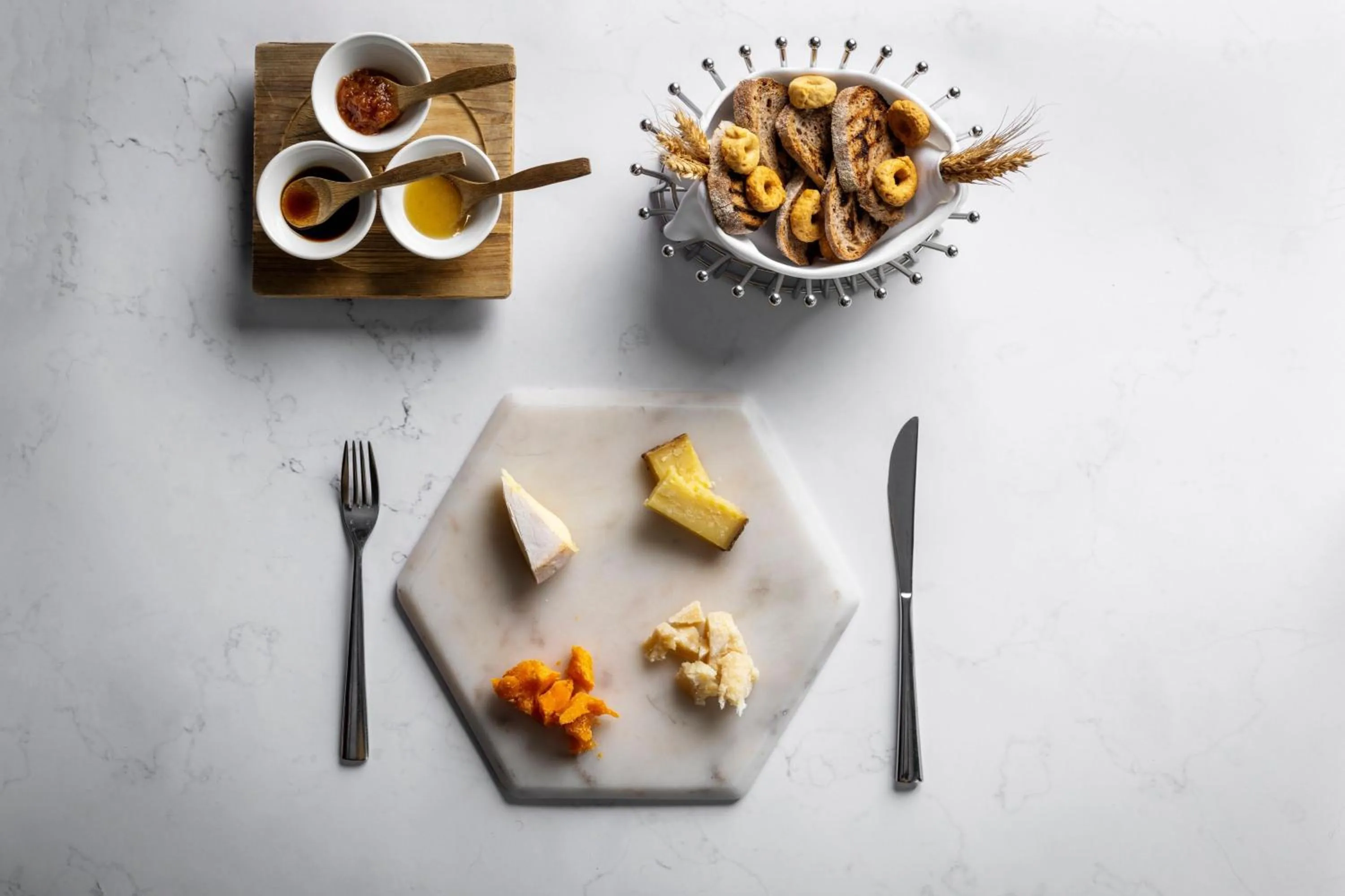 Restaurant/places to eat in The Ritz-Carlton, Hong Kong