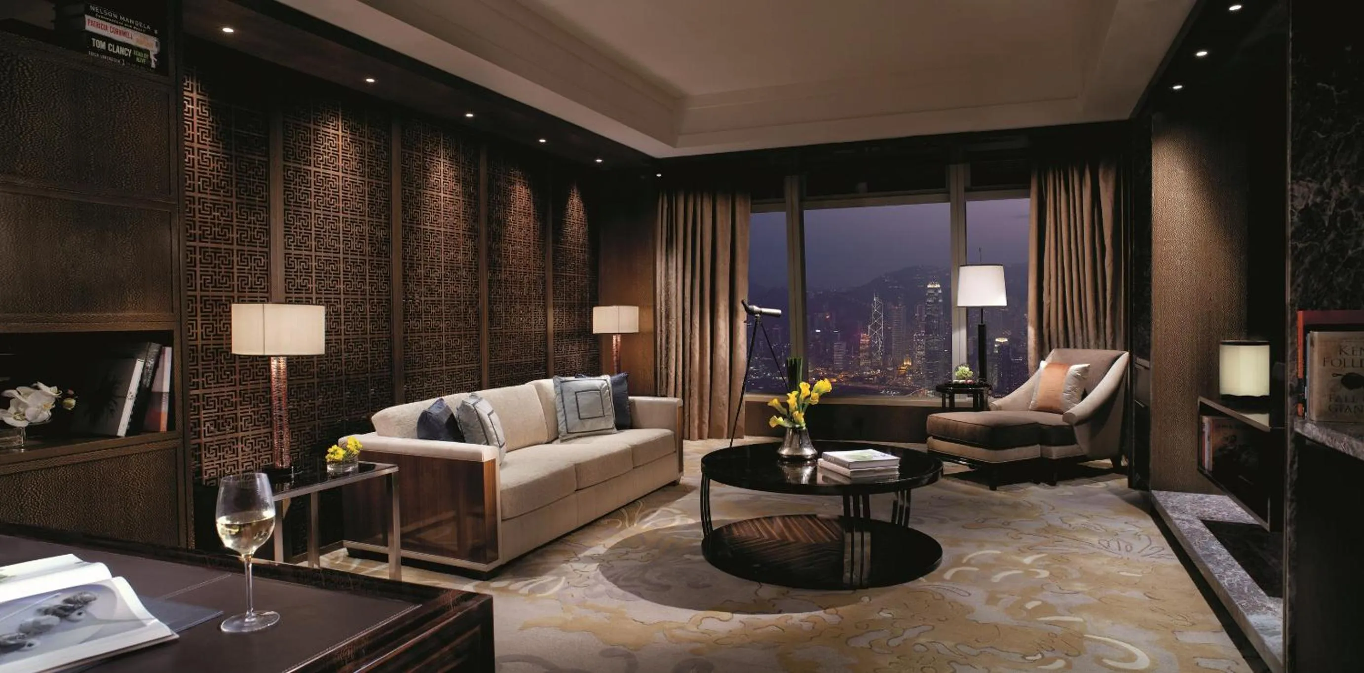 Communal lounge/ TV room in The Ritz-Carlton, Hong Kong
