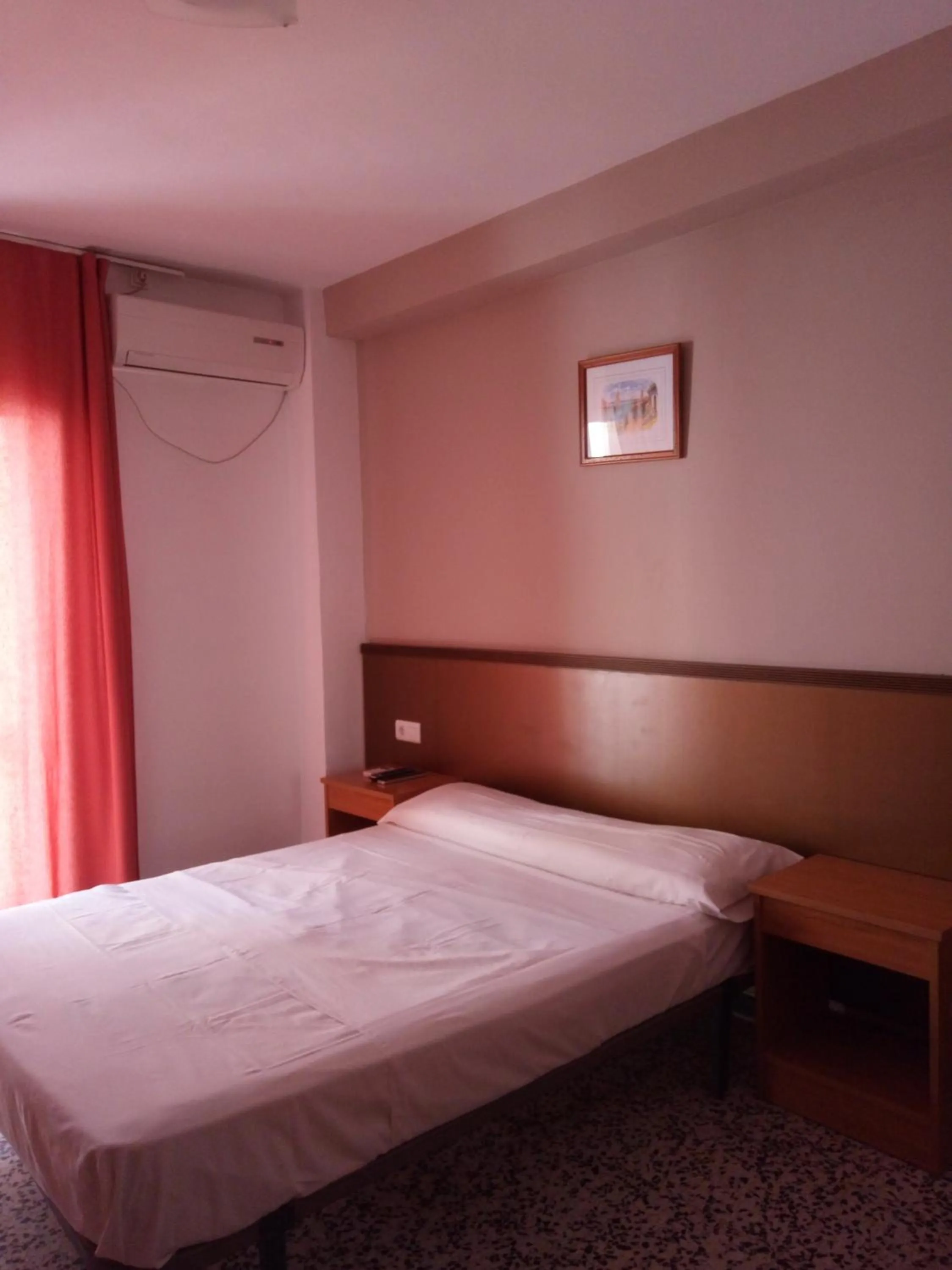 Bedroom, Bed in Hotel Iris