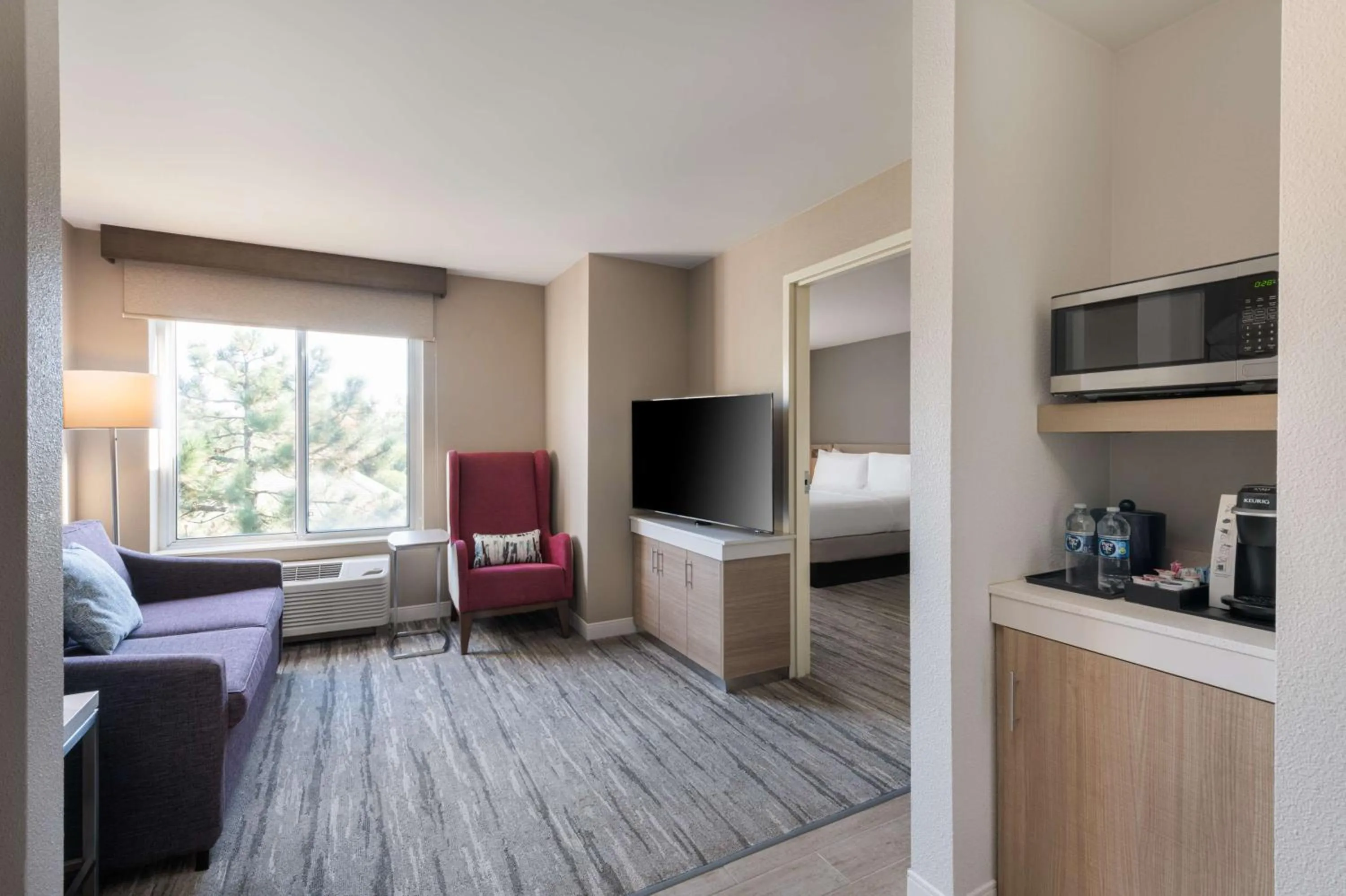 Living room in Hilton Garden Inn Saint Charles