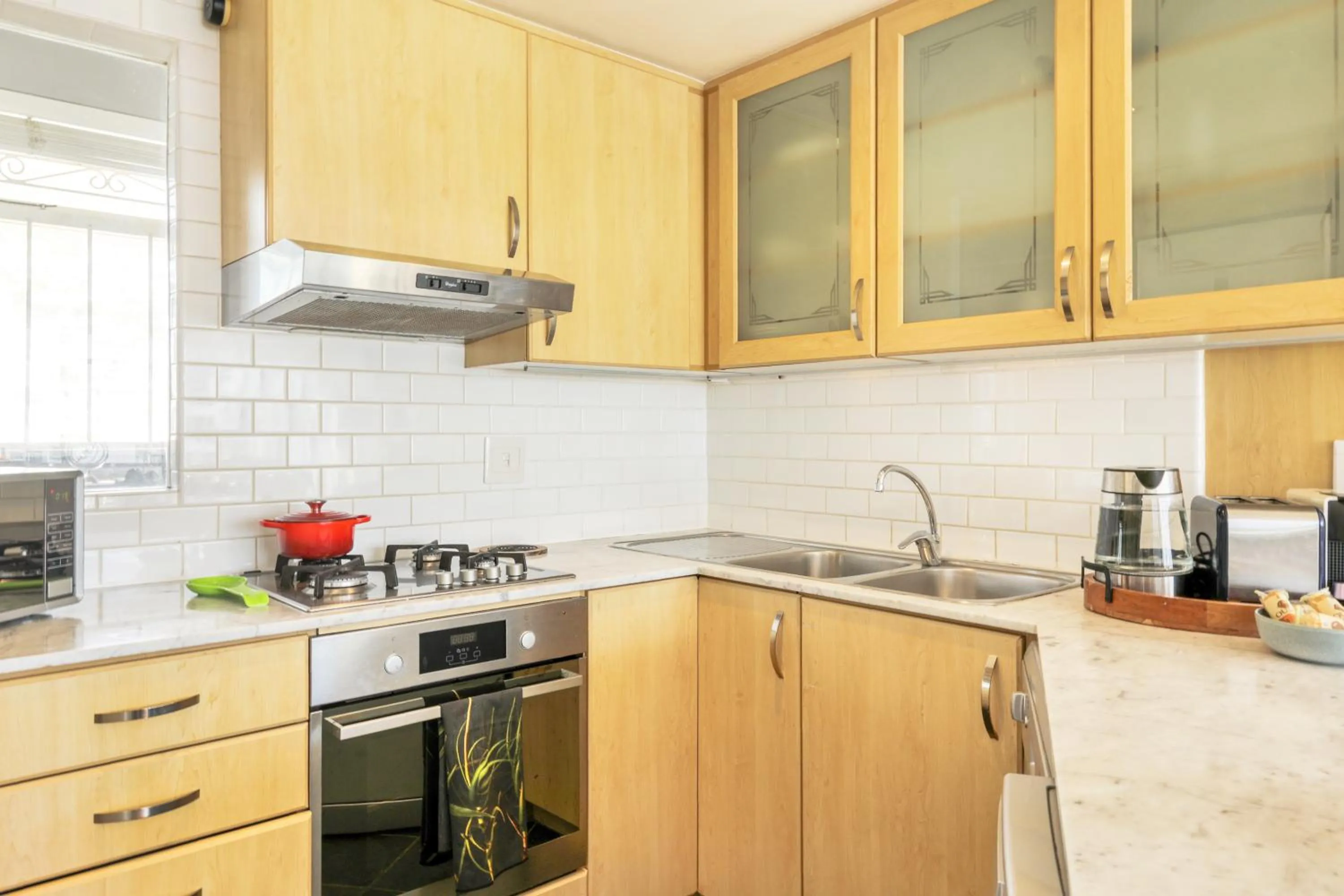 Coffee/tea facilities in Backup-Powered Bantry Bay View 2 Bed Apartment