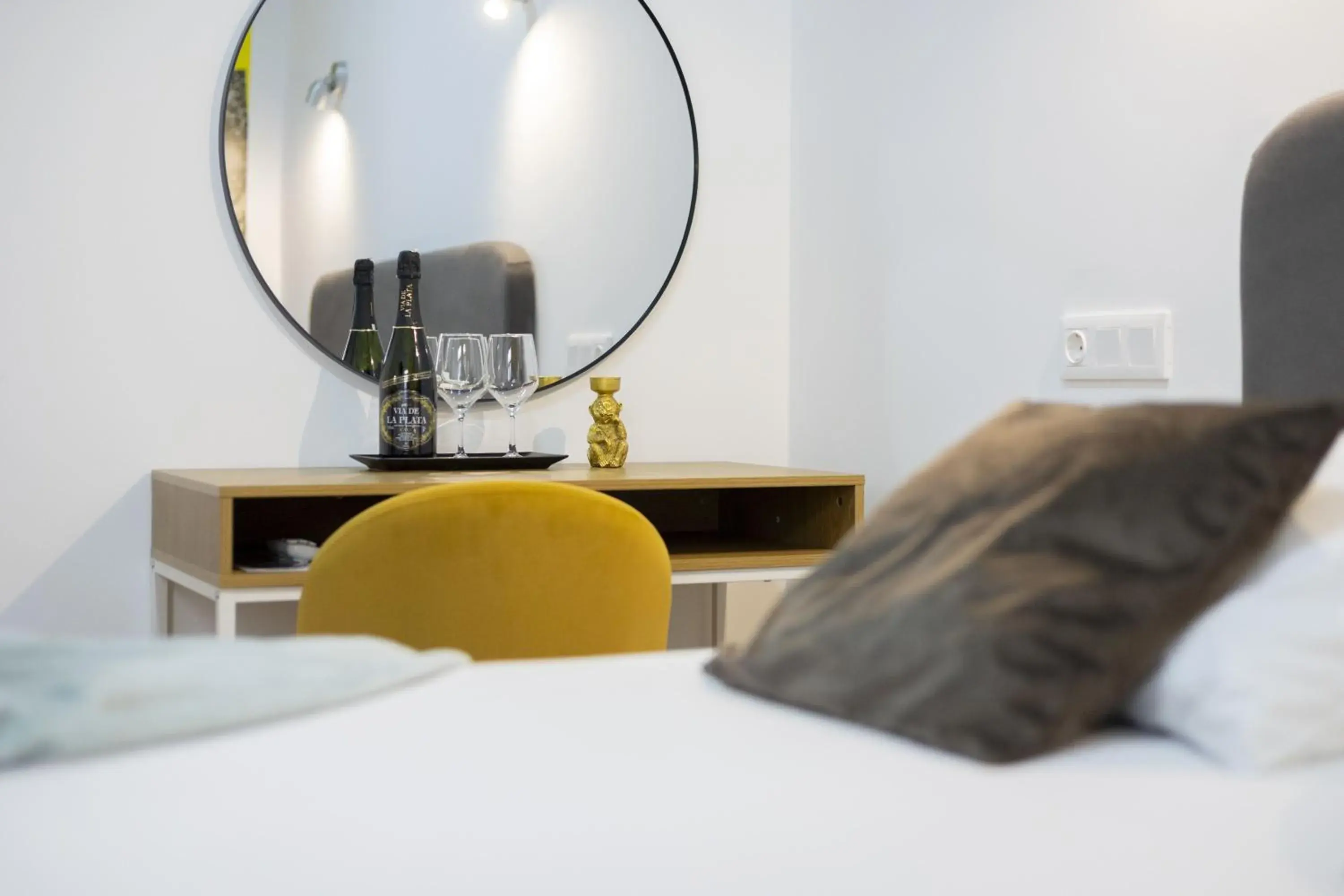 Bedroom, Bed in Hispano Gran Vía Bedroom, Bed in Hispano Gran Vía