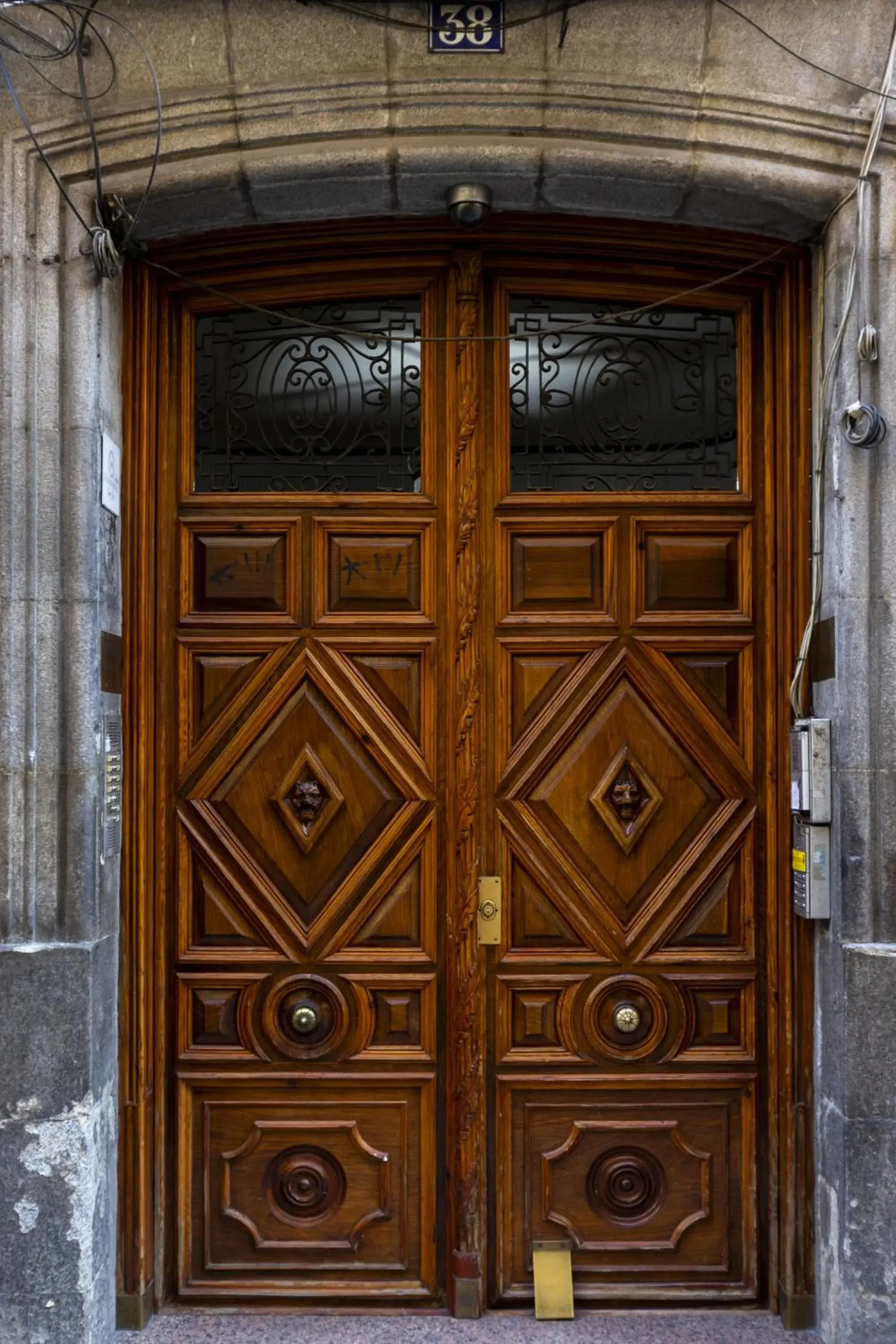 Facade/entrance in Hispano Gran Vía Facade/entrance in Hispano Gran Vía