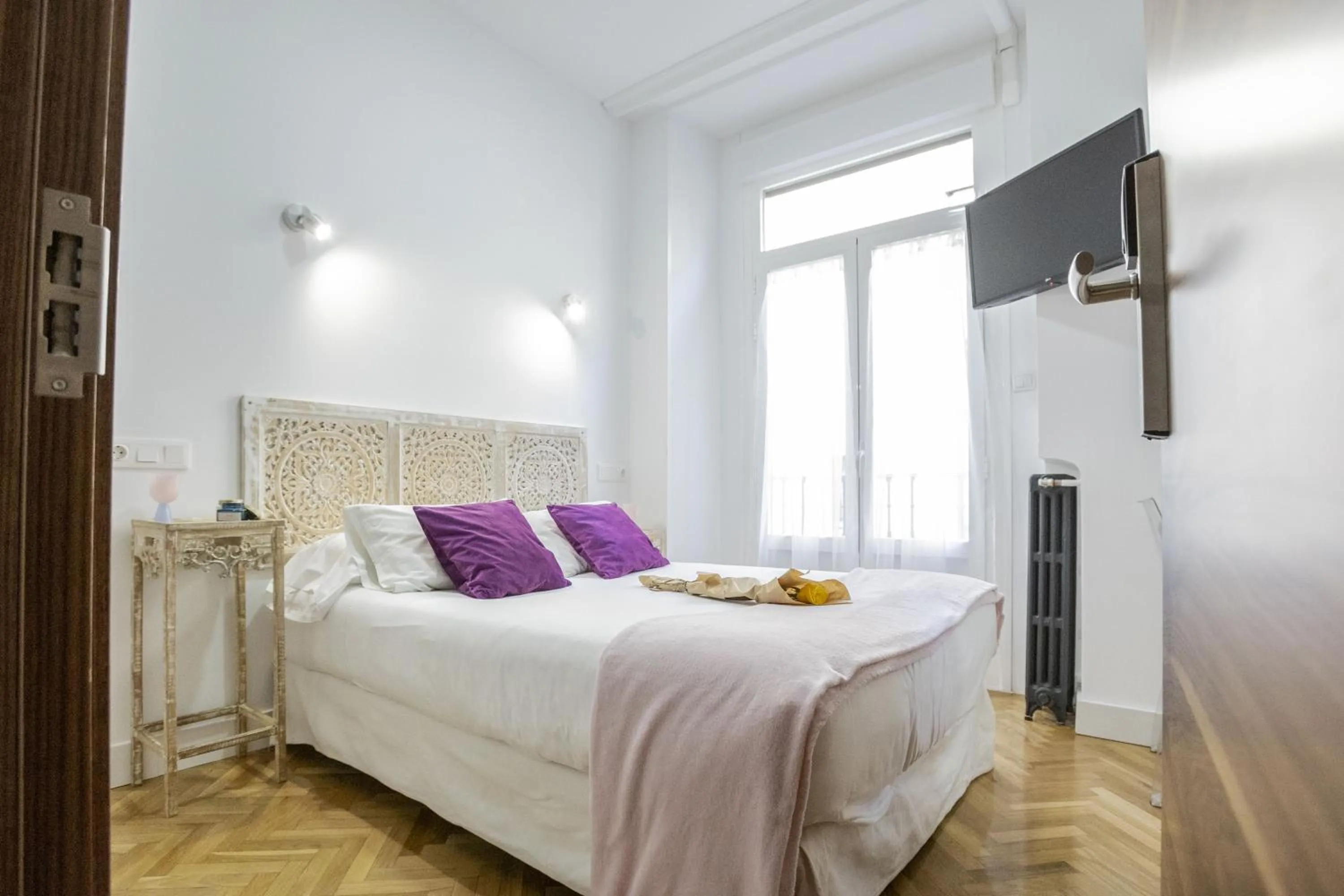 Photo of the whole room, Bed in Hispano Gran Vía