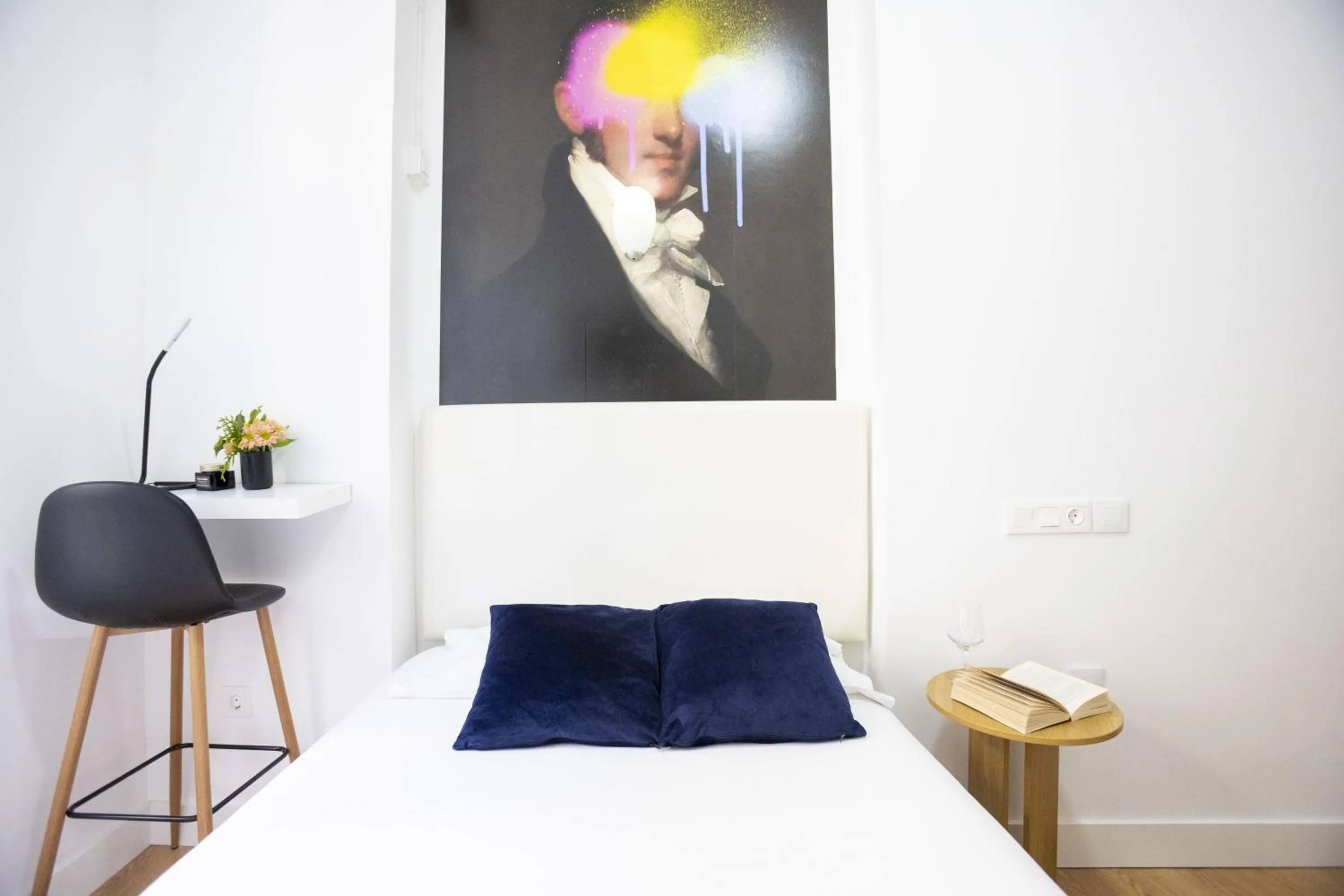 Photo of the whole room, Bed in Hispano Gran Vía