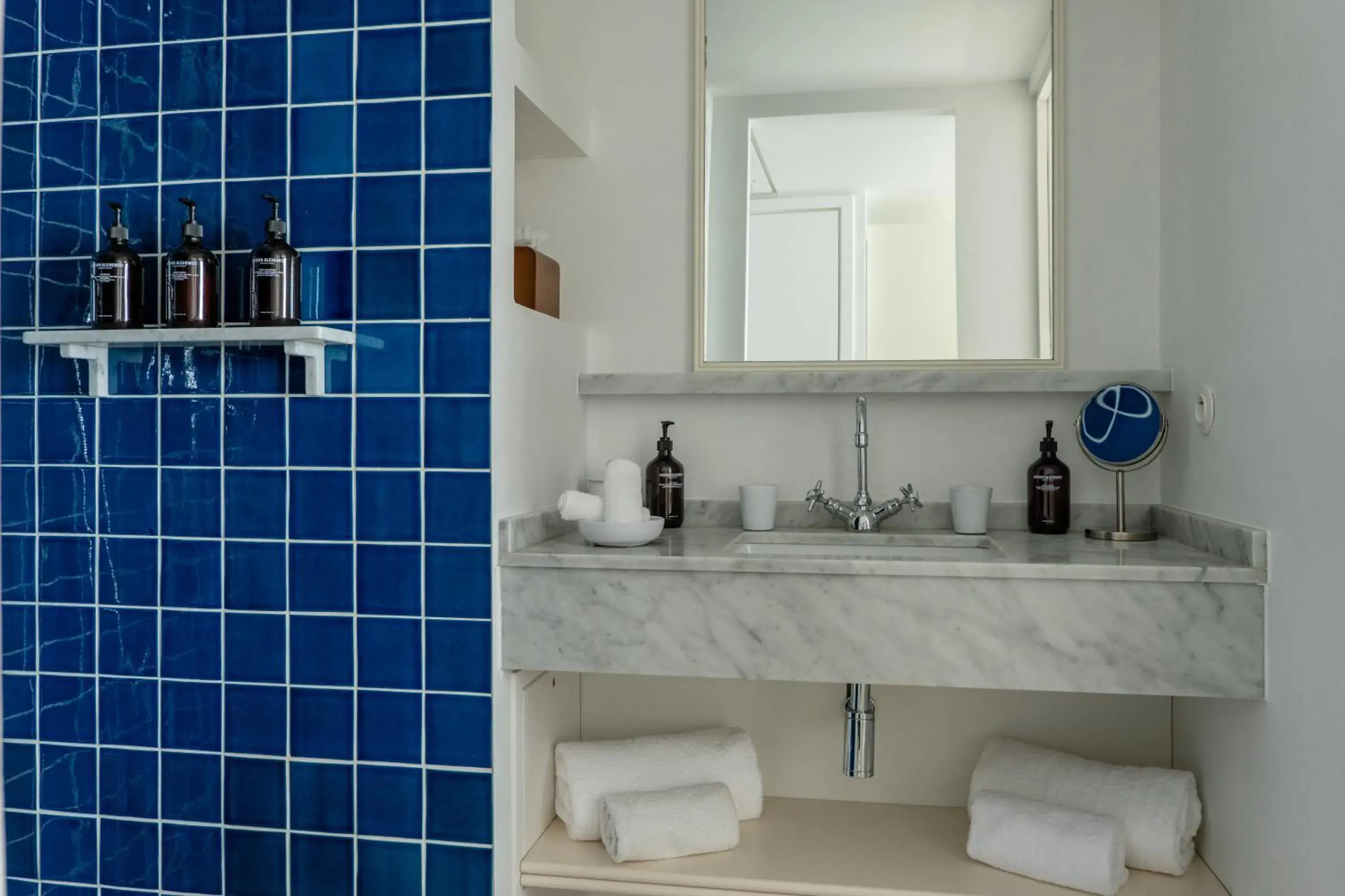 Deluxe Double Room with Sea View - single occupancy in Les Roches Rouges, a Beaumier hotel Deluxe Double Room with Sea View - single occupancy in Les Roches Rouges, a Beaumier hotel