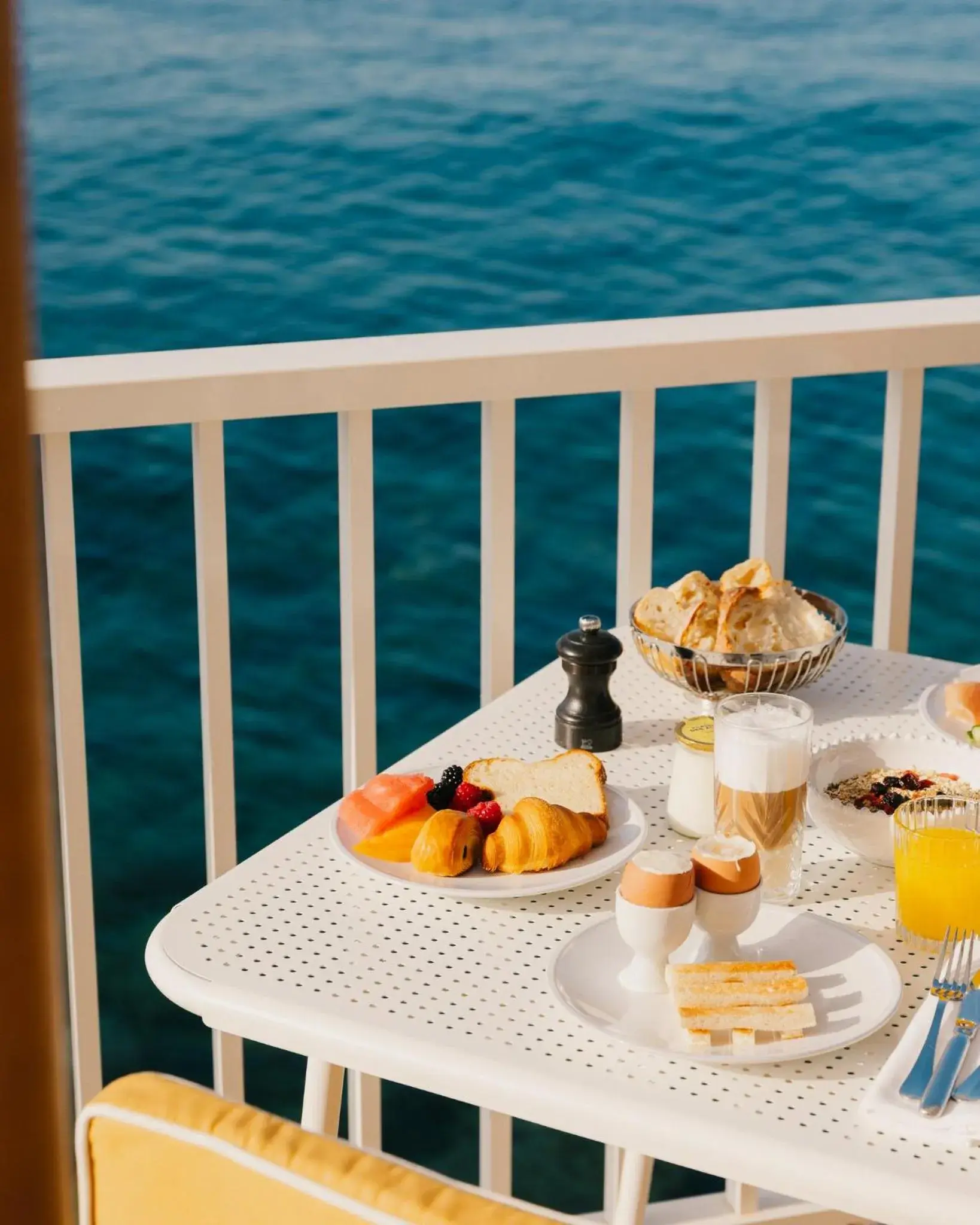 Breakfast in Les Roches Rouges, a Beaumier hotel Breakfast in Les Roches Rouges, a Beaumier hotel