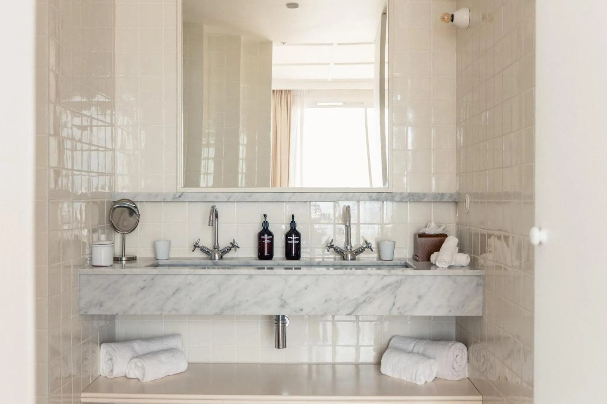 Photo of the whole room in Les Roches Rouges, a Beaumier hotel