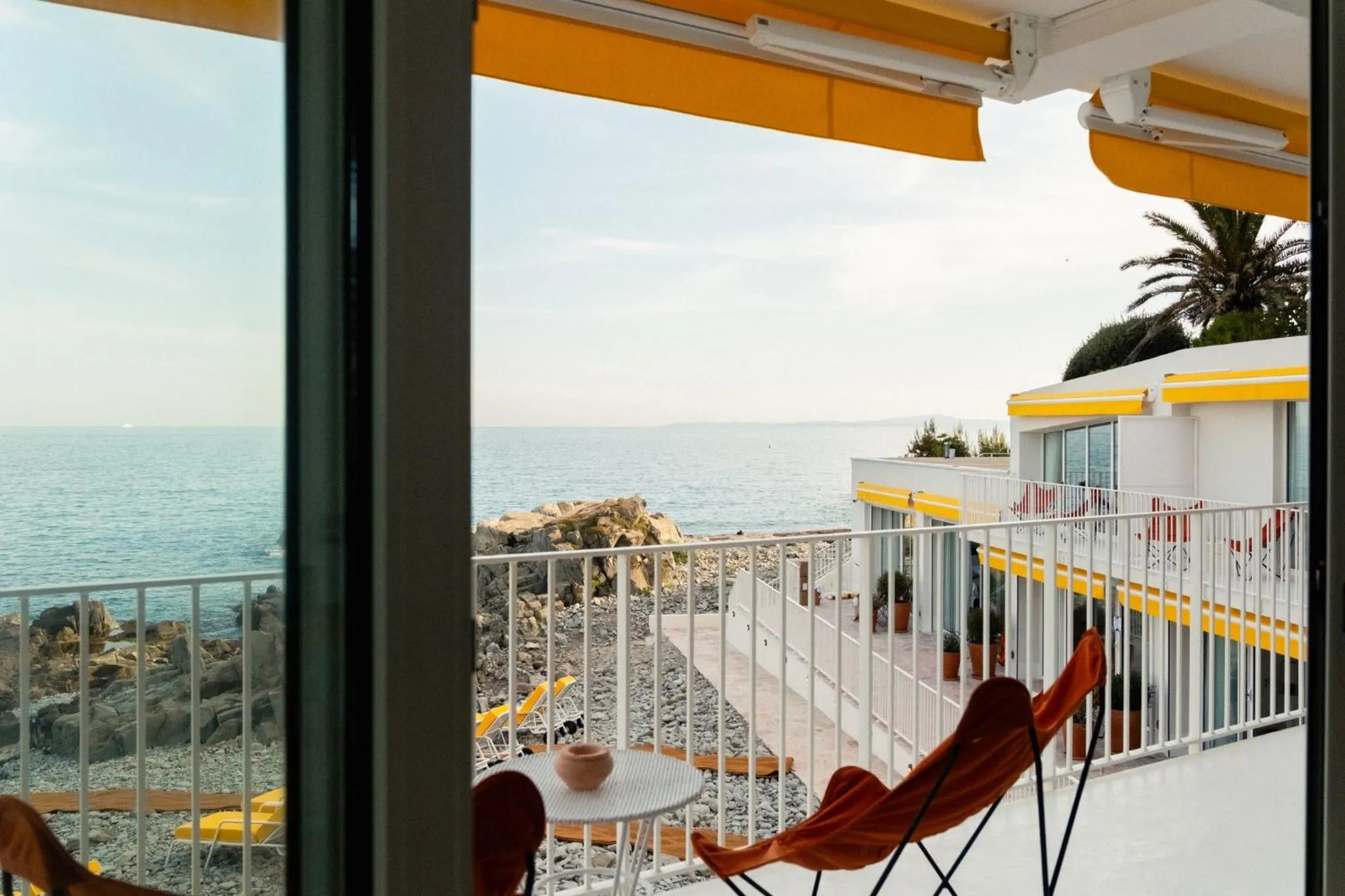 Photo of the whole room in Les Roches Rouges, a Beaumier hotel