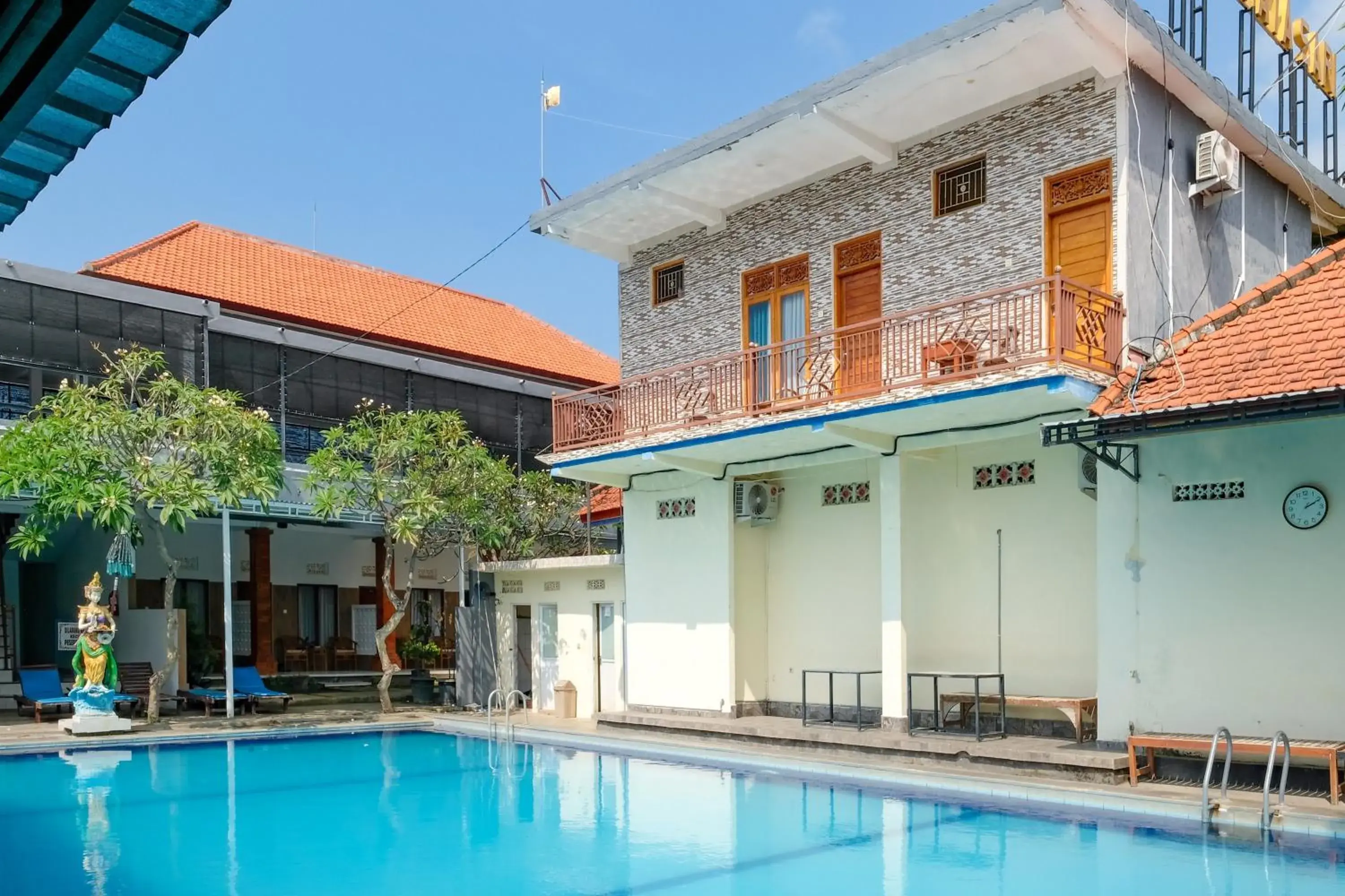 RedDoorz Plus @ Singaraja RedDoorz Plus @ Singaraja