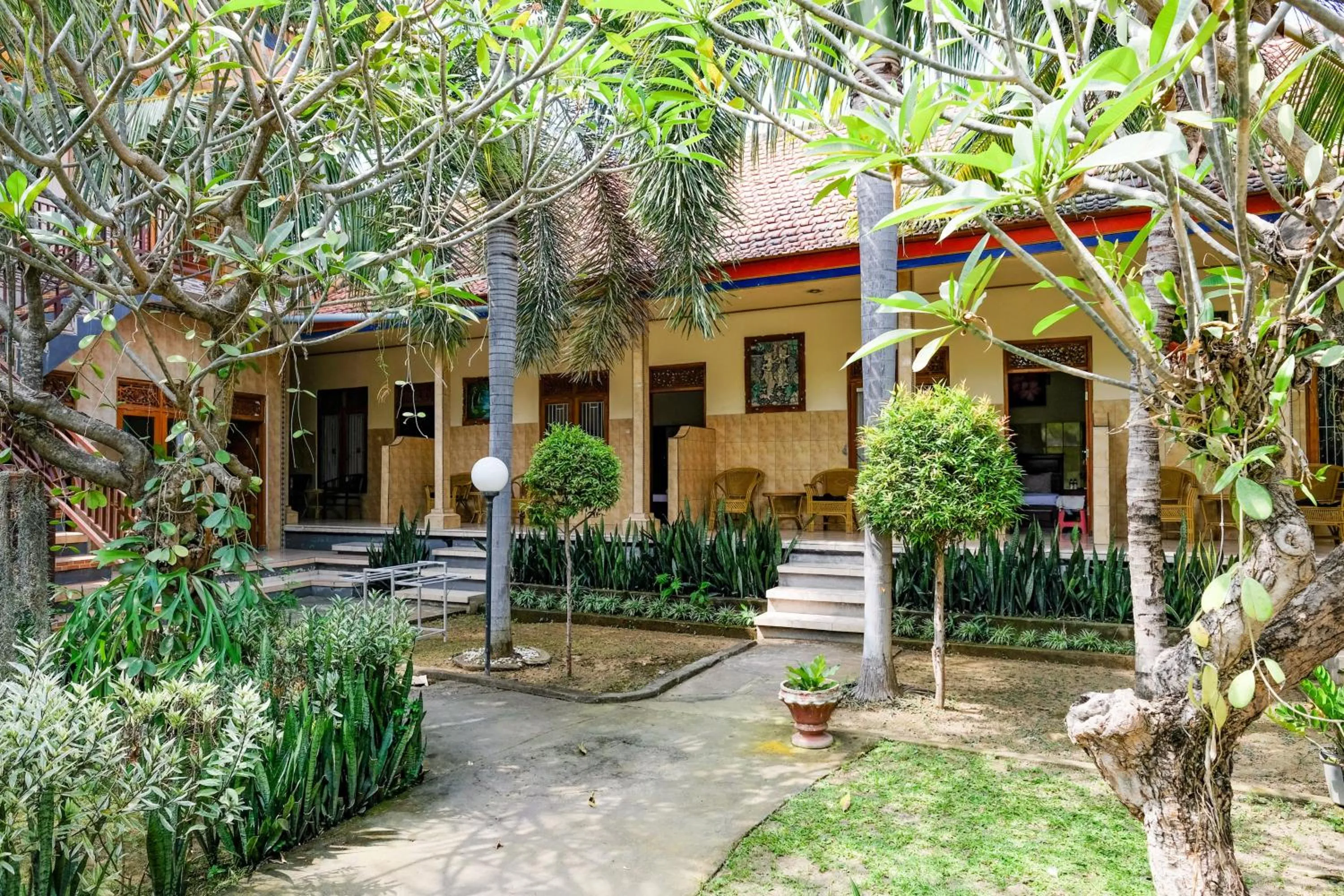 Property building in RedDoorz Plus @ Singaraja