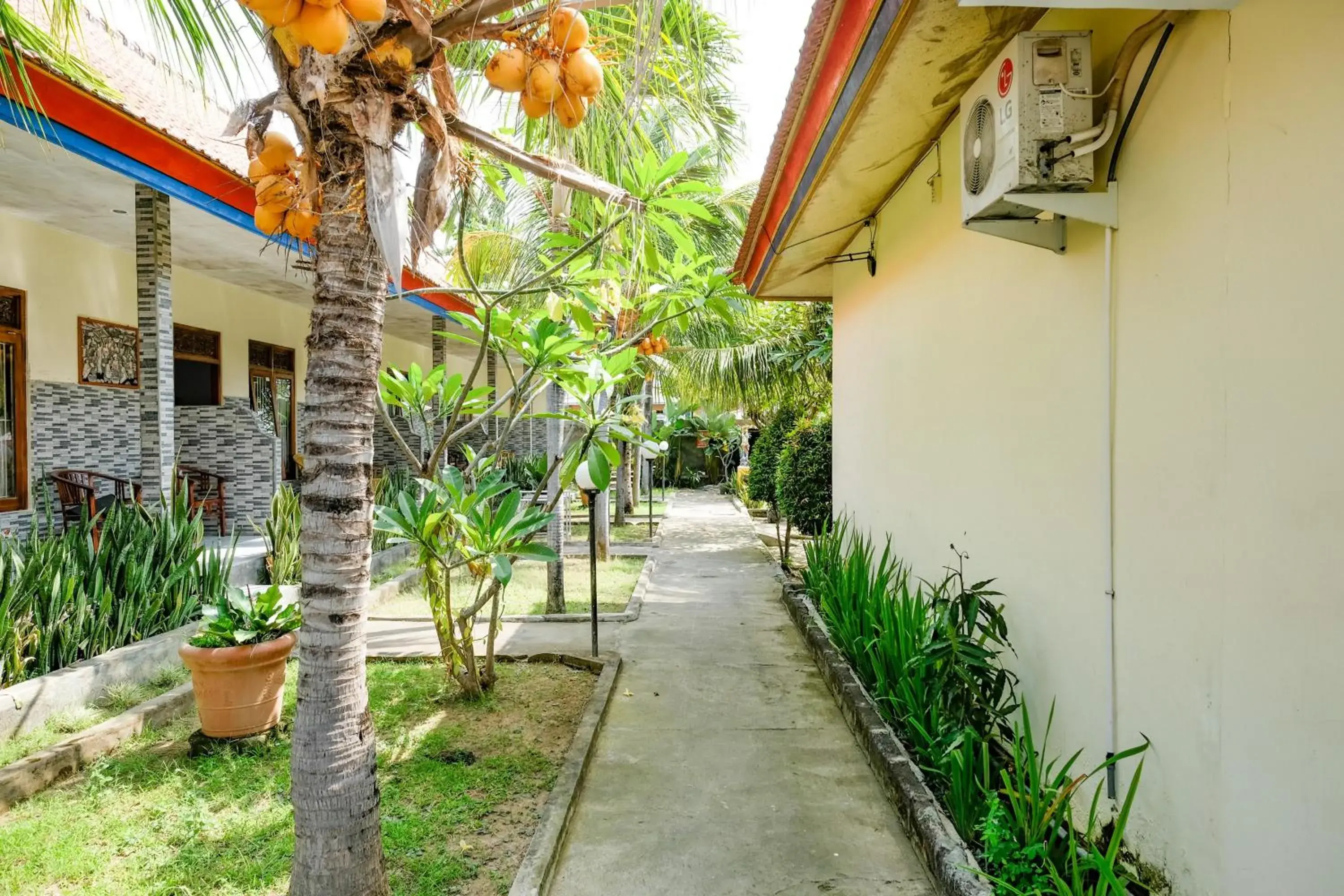 Property building in RedDoorz Plus @ Singaraja Property building in RedDoorz Plus @ Singaraja