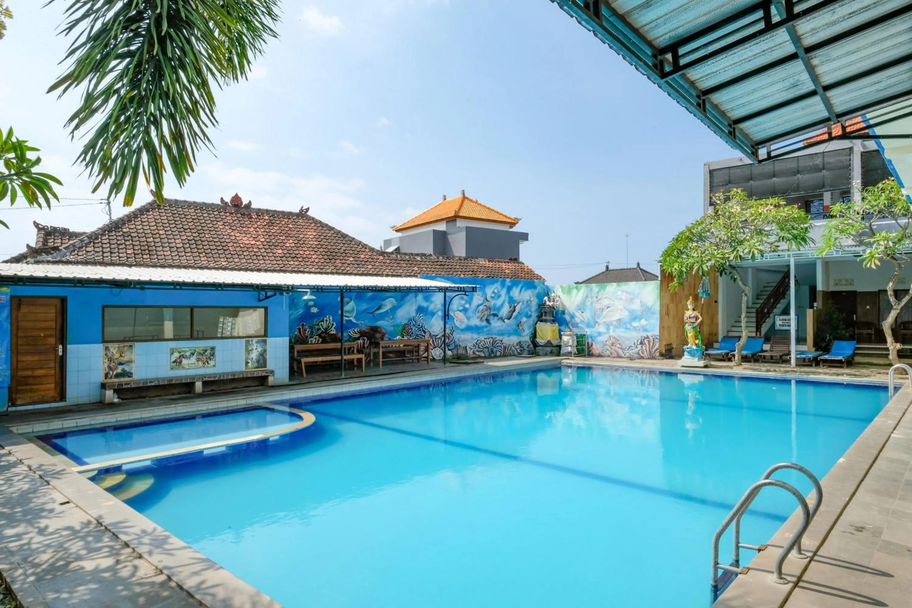 Swimming pool in RedDoorz Plus @ Singaraja