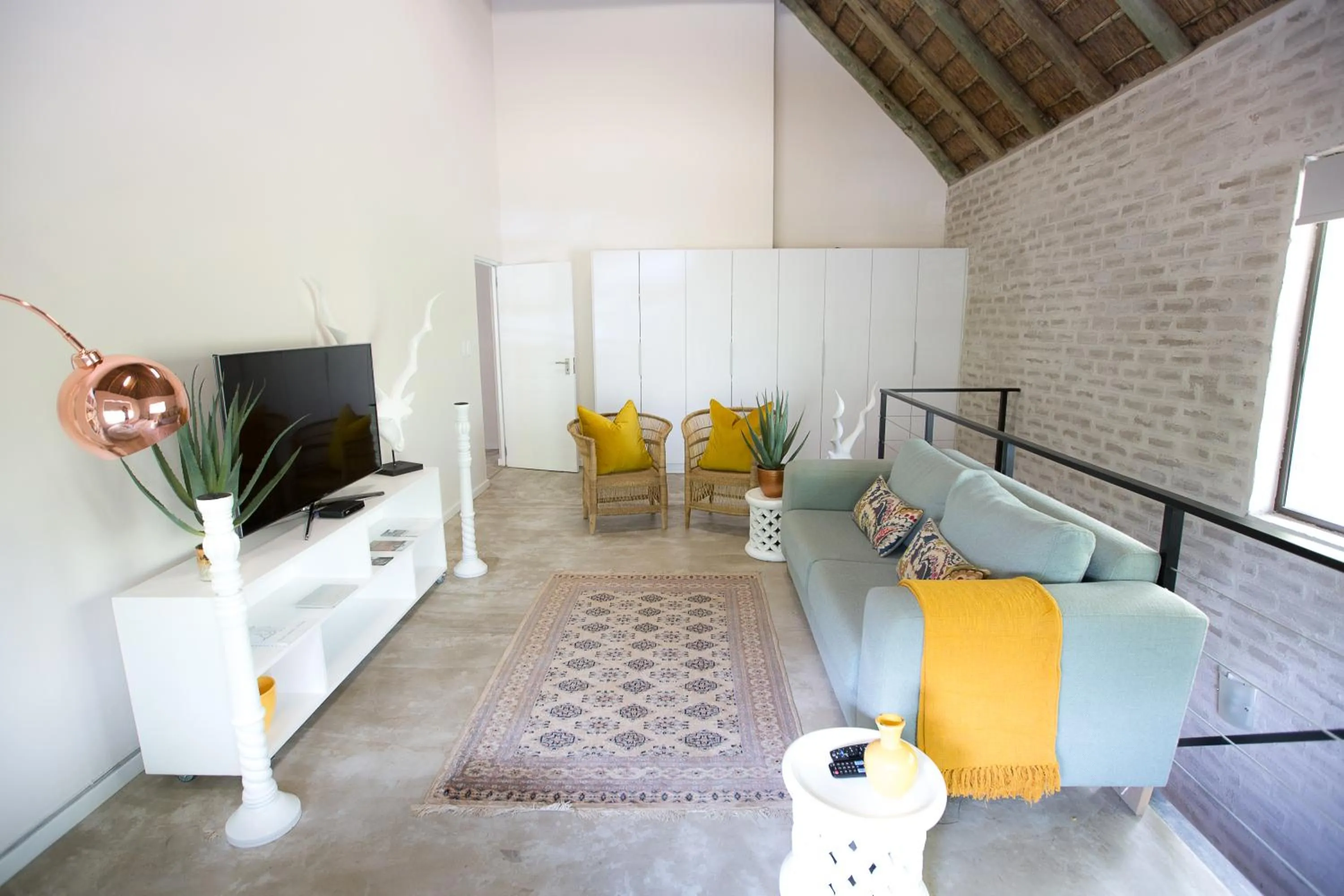 TV and multimedia in Maya Manor