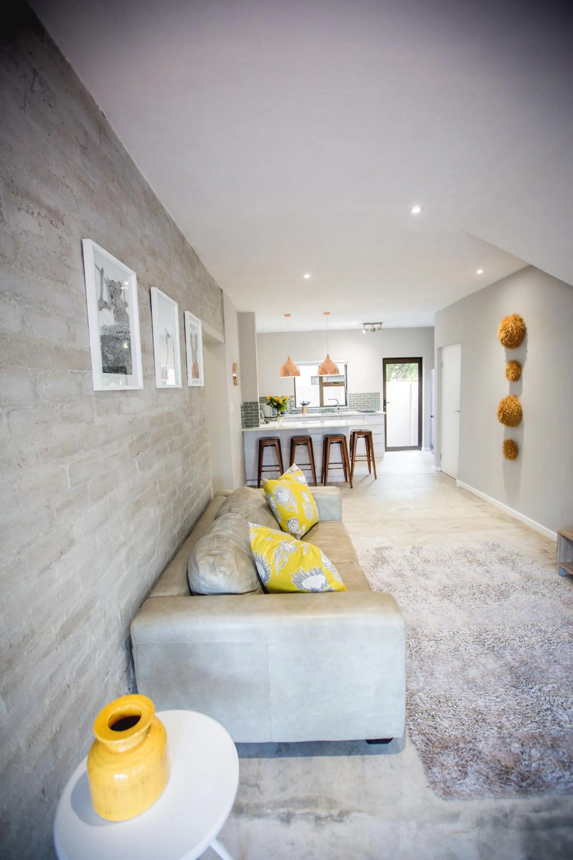 Living room, Bed in Maya Manor
