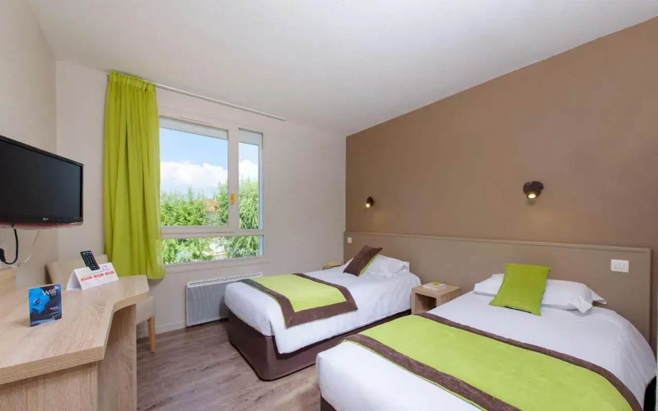 Bed in Hotel Le Chatard Bed in Hotel Le Chatard