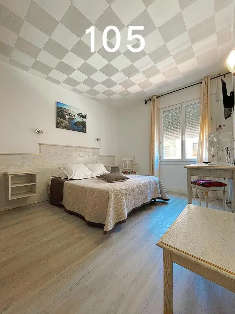 Double Room in Hotel De La Plage Double Room in Hotel De La Plage