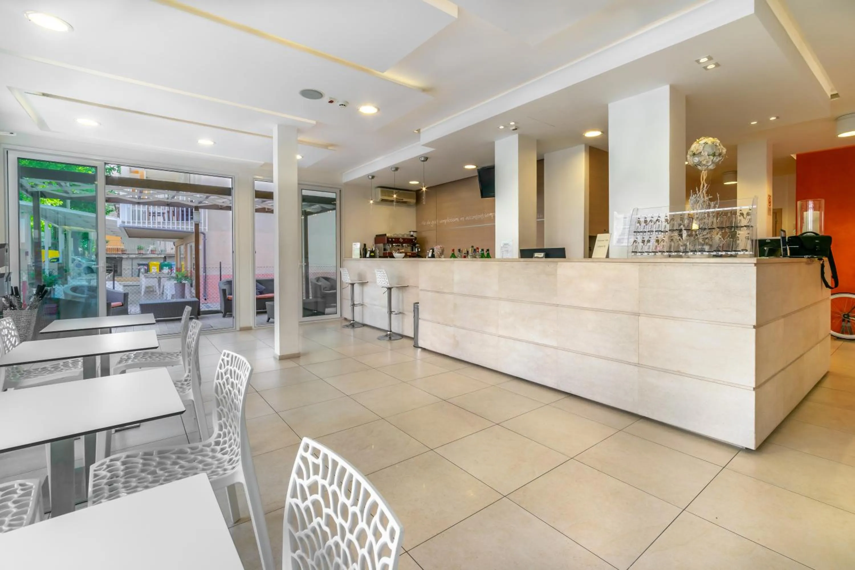 Communal lounge/ TV room in Hotel Rubens