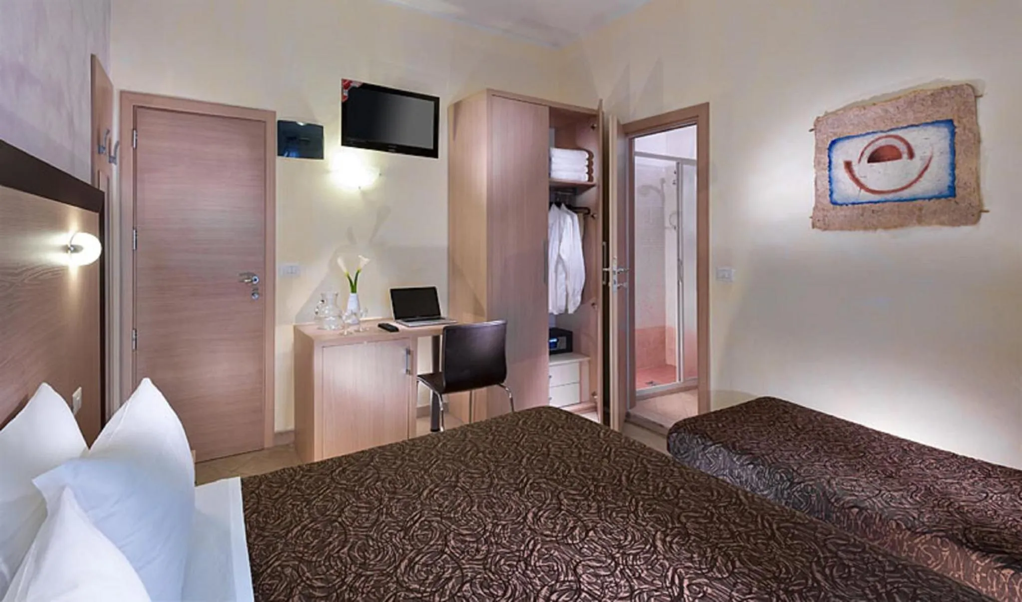 Bedroom, Bed in Hotel Rubens