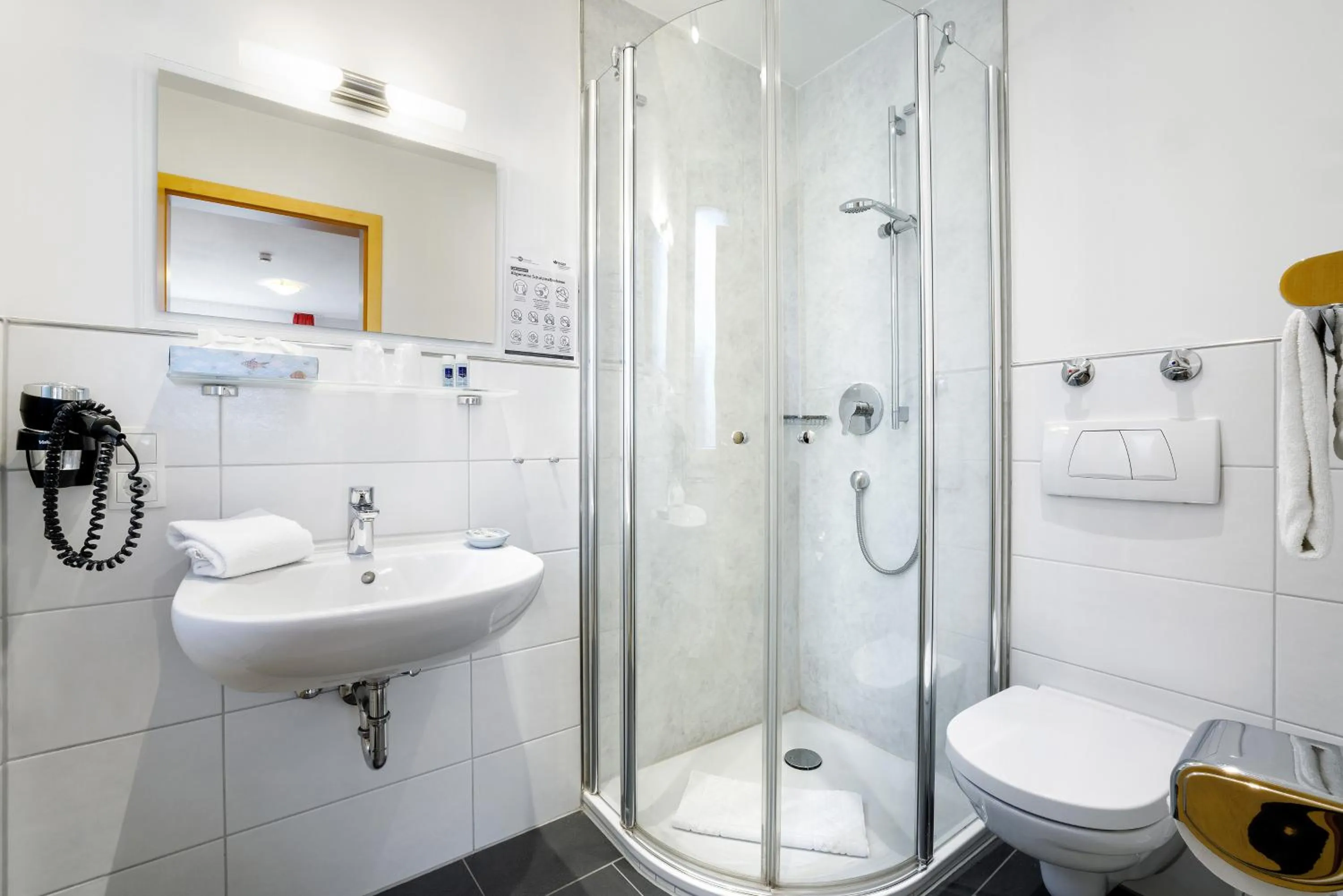 Bathroom in Aktivhotel Alter Kaiser