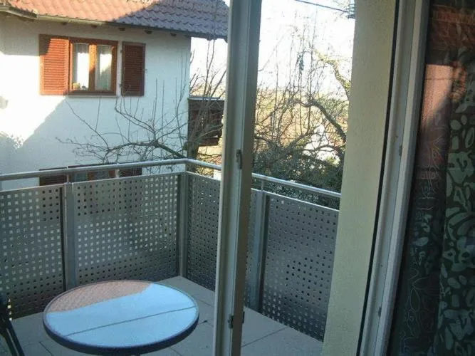 Apartment (3 Adults) in Peter Hart Wohnen auf Zeit - mit Komfort