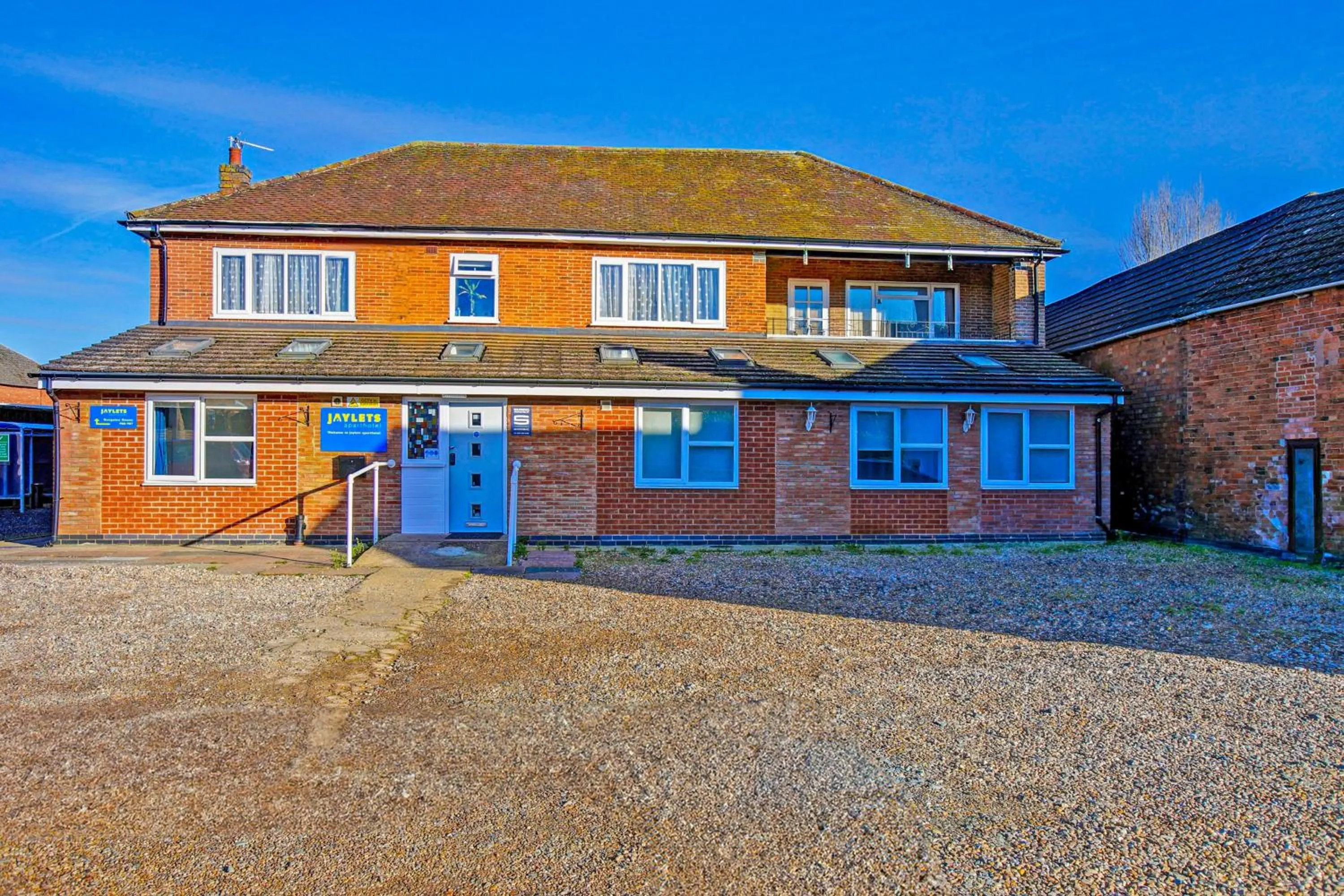 Facade/entrance in OYO Aparthotel Hathern - Loughborough