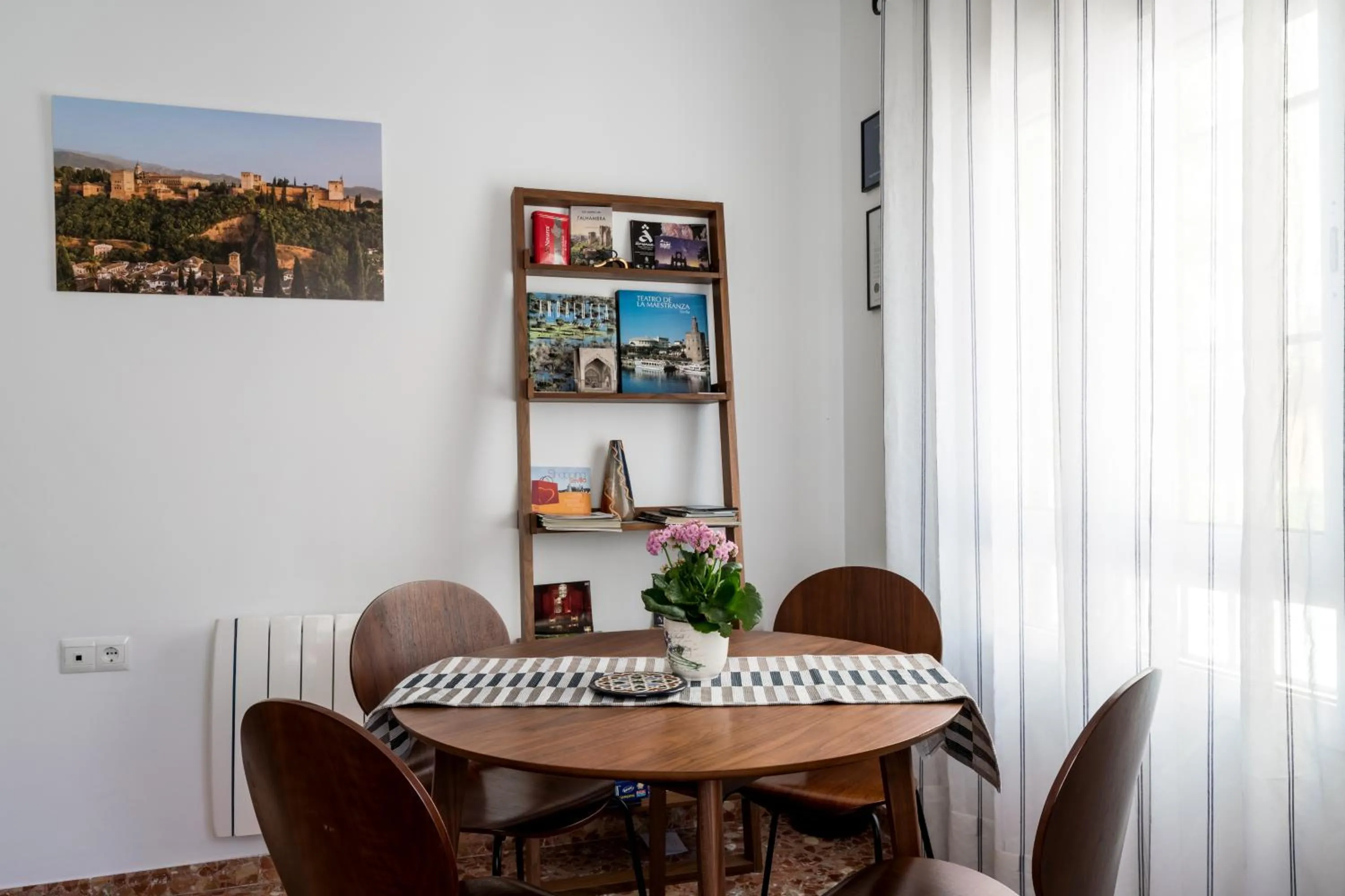 Communal lounge/ TV room in Anna Triana Boutique Apartament