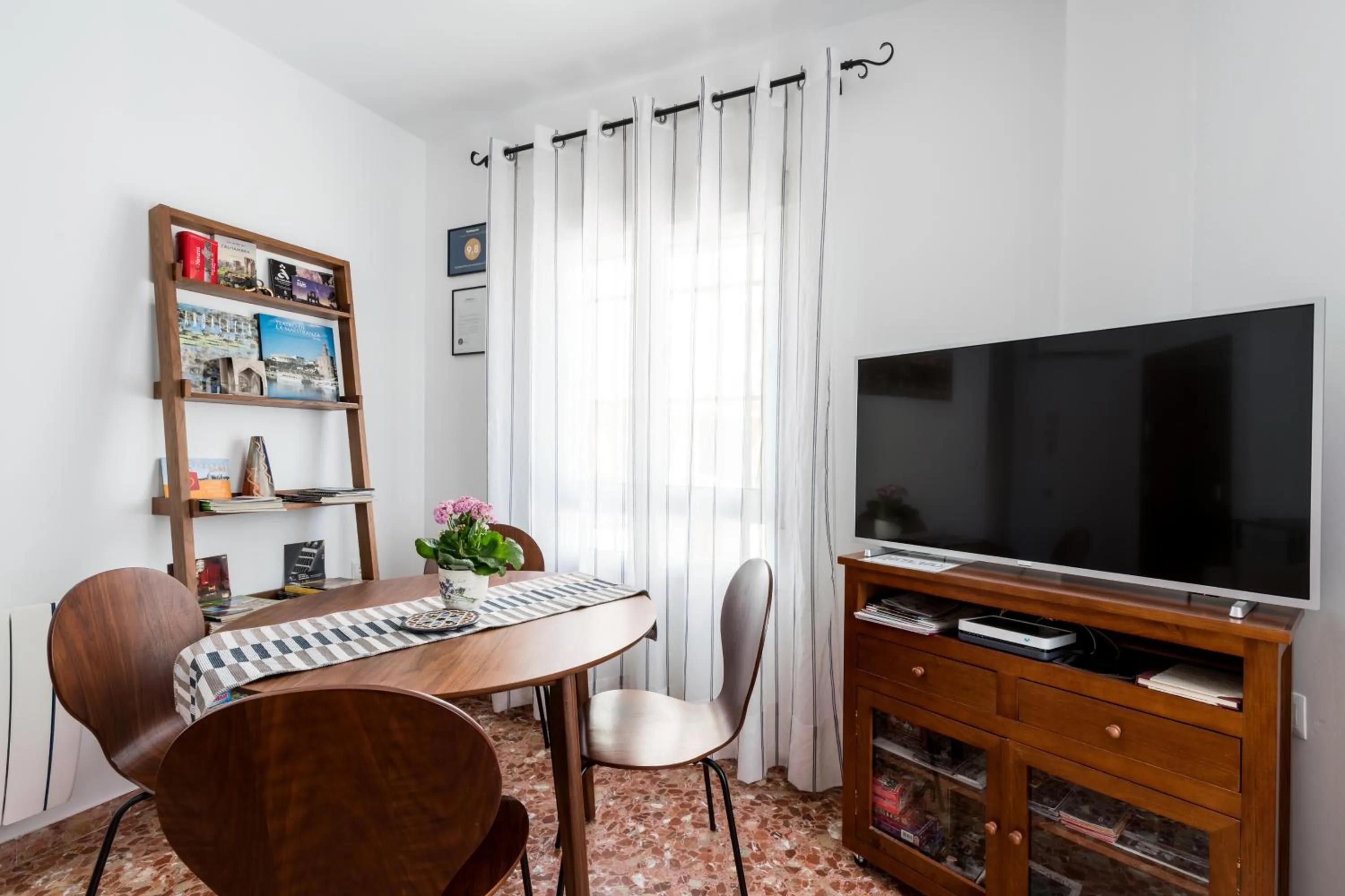 Communal lounge/ TV room in Anna Triana Boutique Apartament