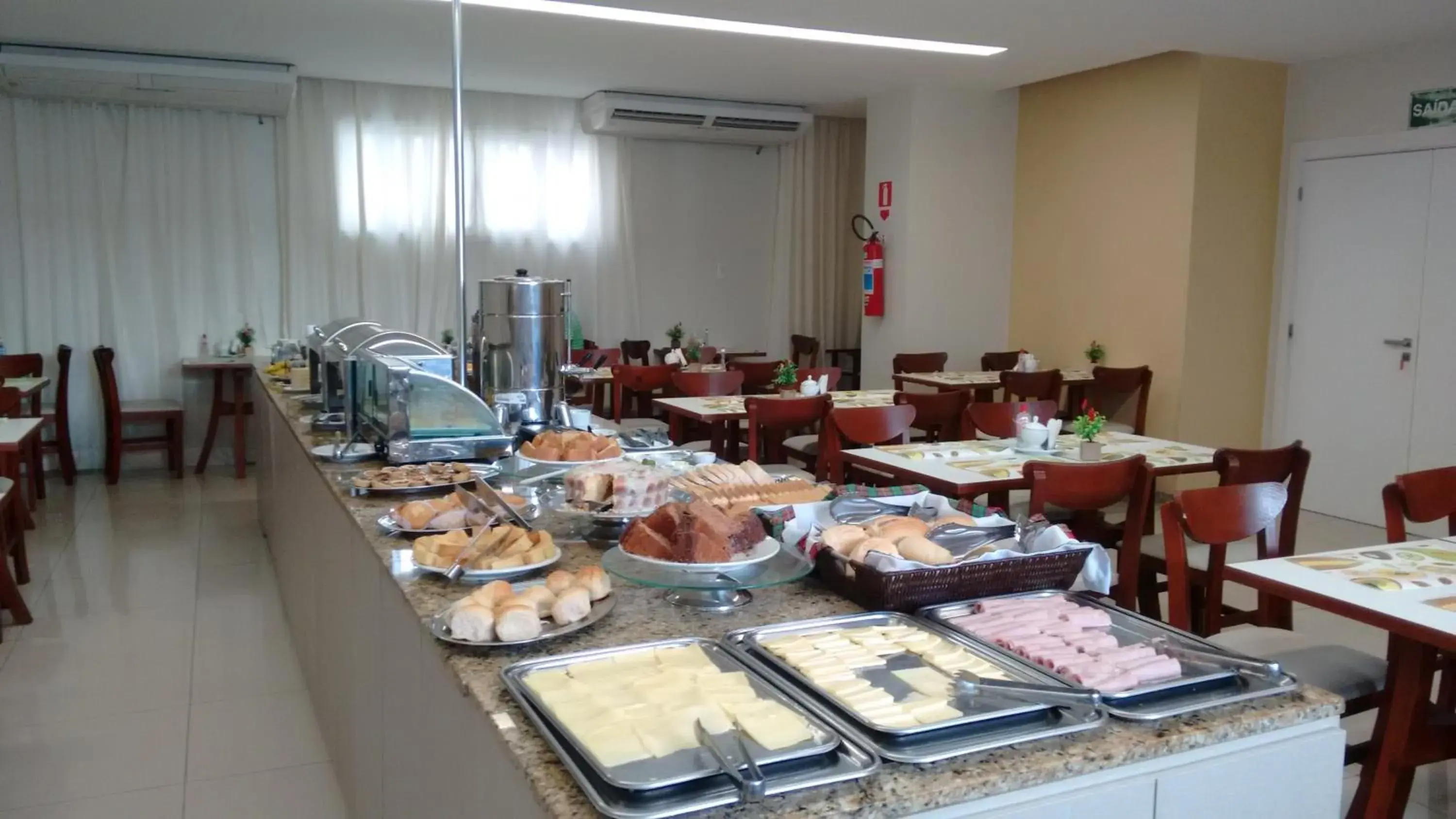 Restaurant/places to eat in Atalaia Apart Hotel Restaurant/places to eat in Atalaia Apart Hotel