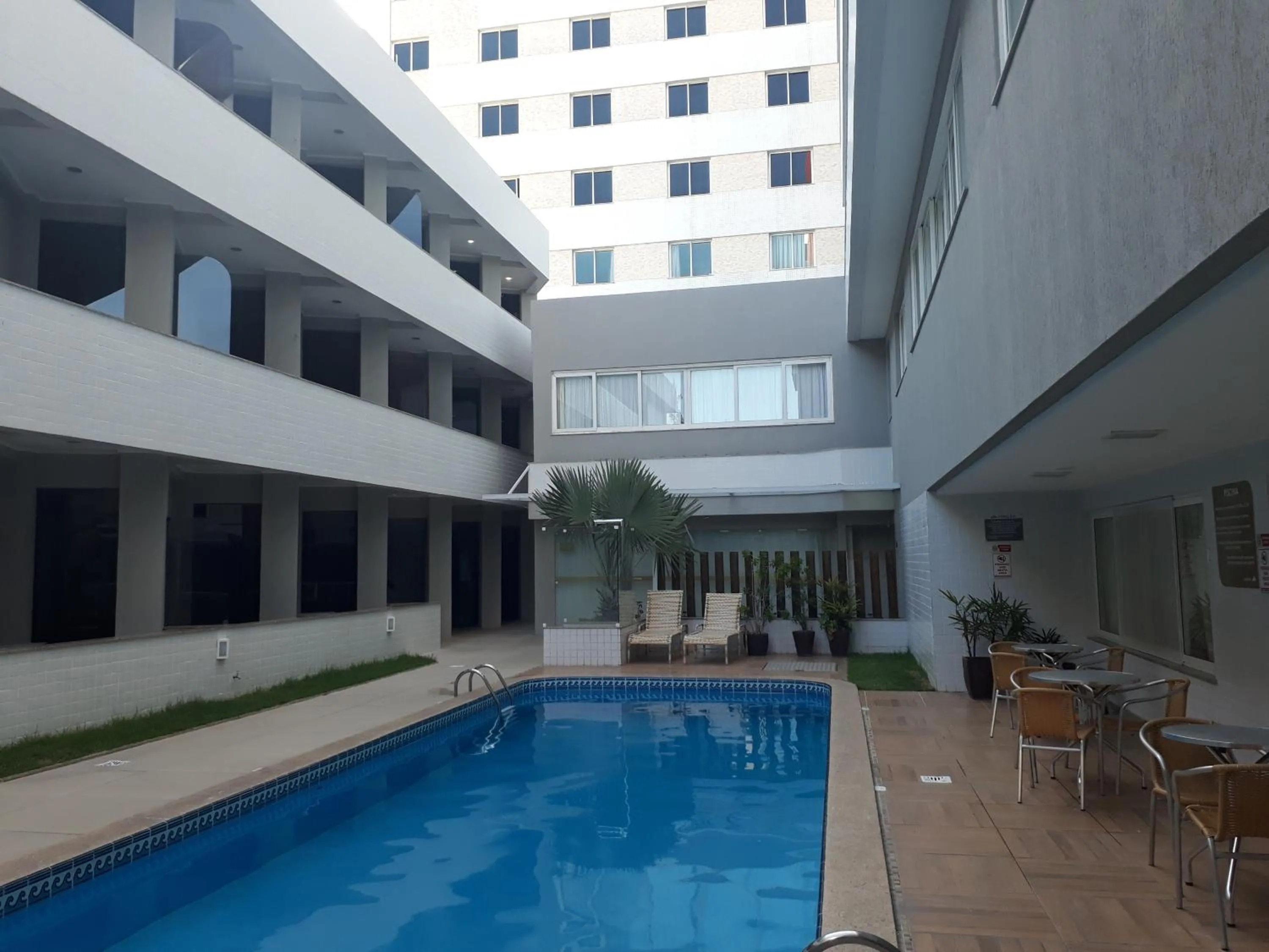 Swimming pool in Atalaia Apart Hotel