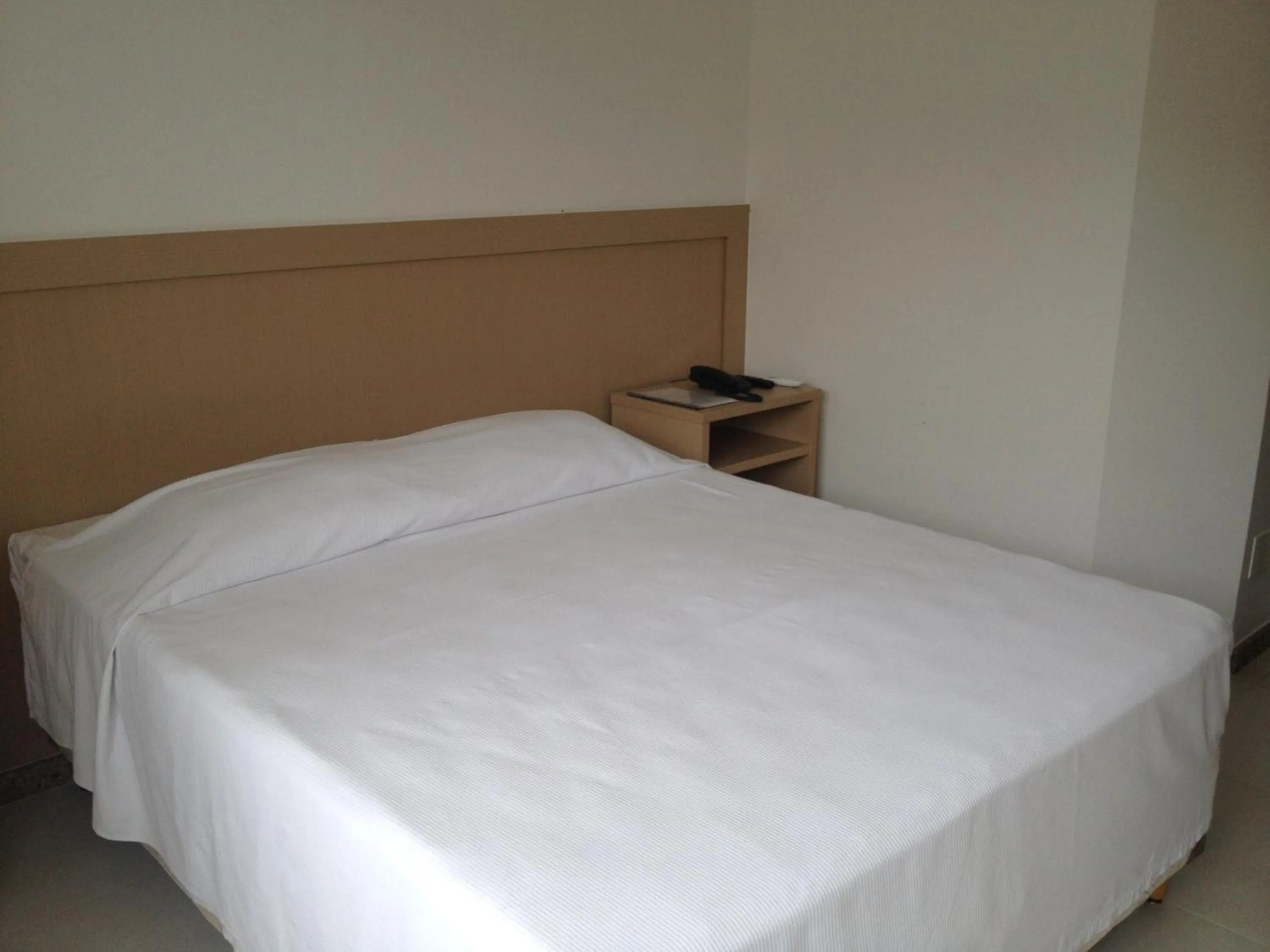 Bed in Atalaia Apart Hotel