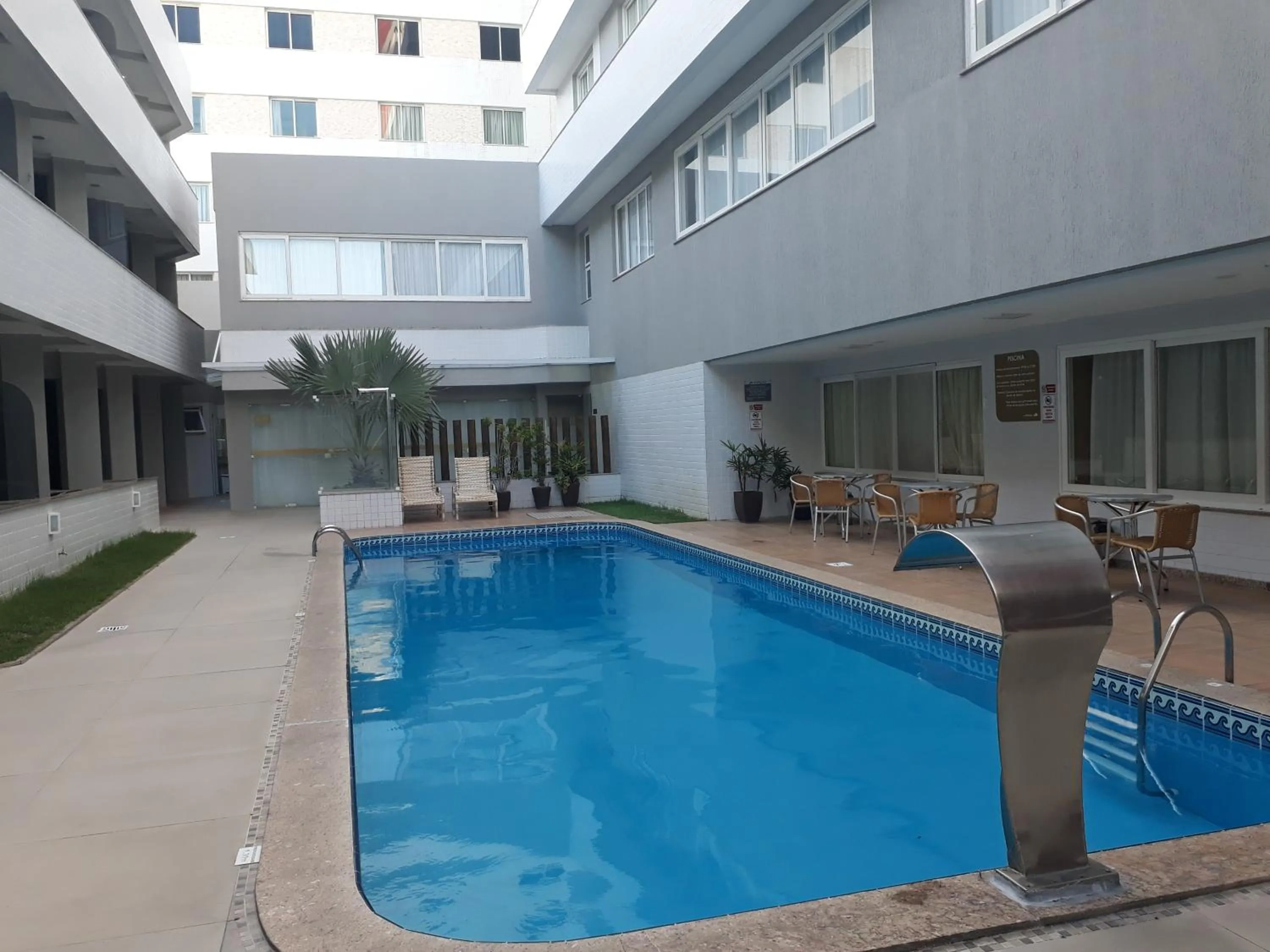 Swimming pool in Atalaia Apart Hotel