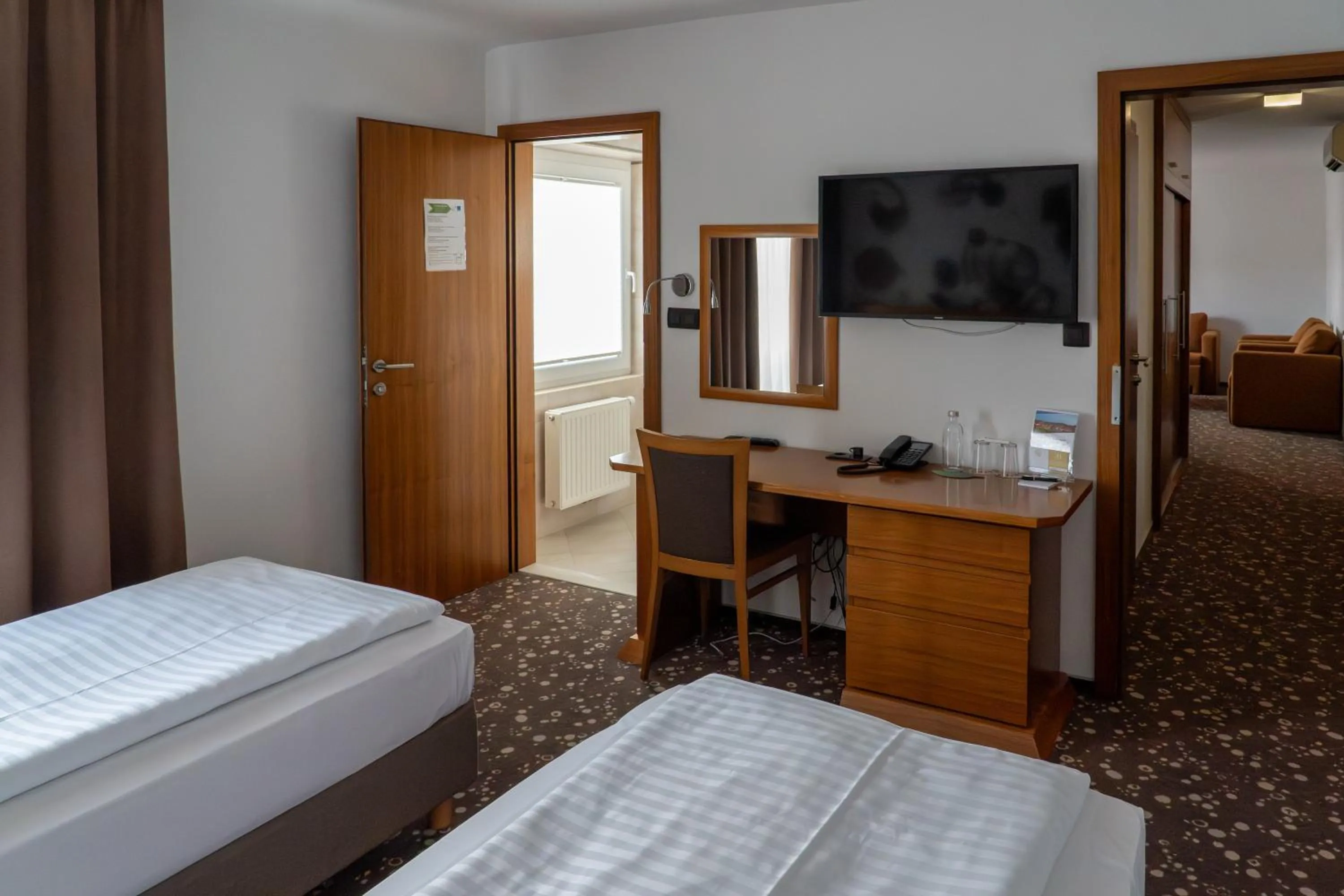 Photo of the whole room, Bed in Hotel Piramida