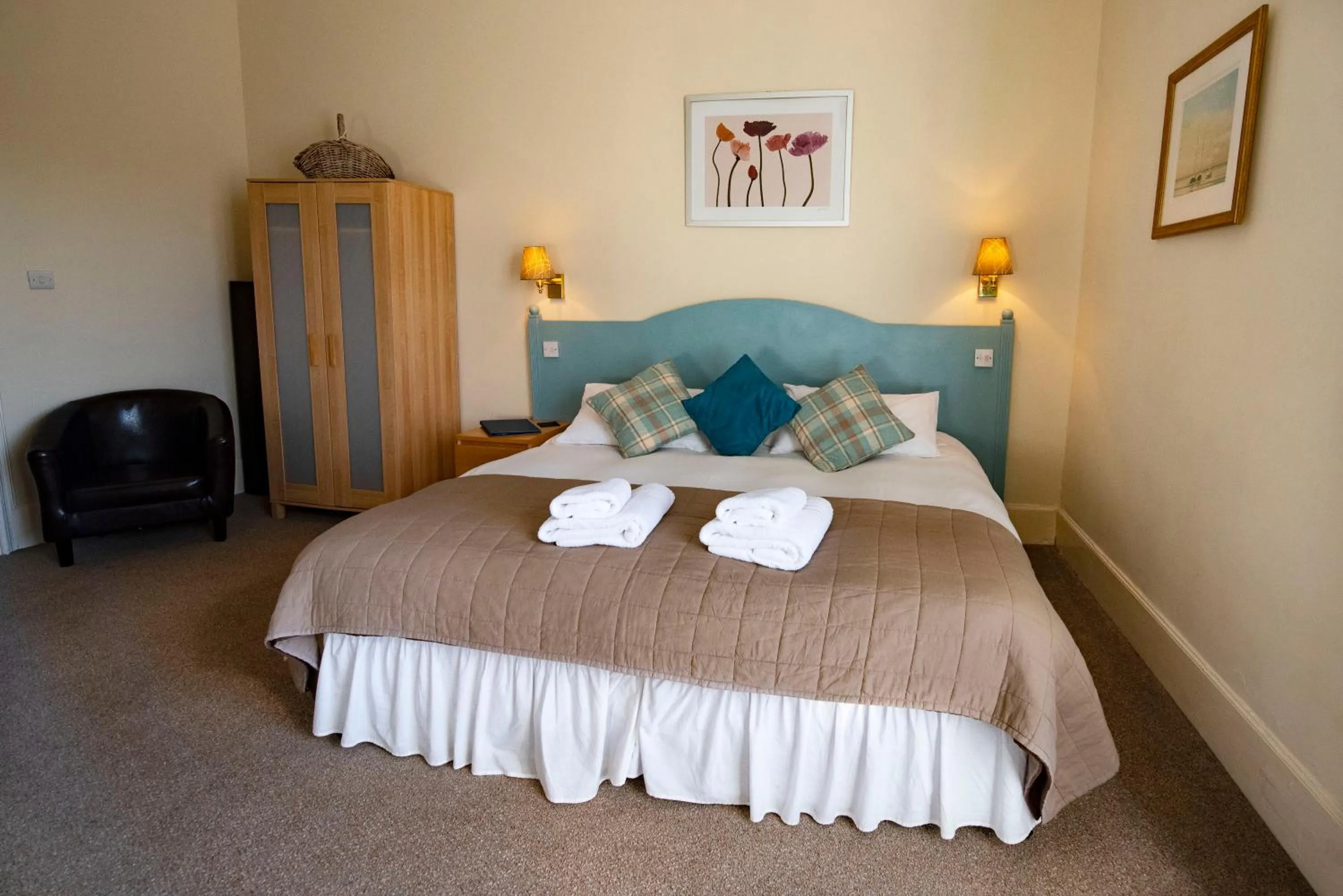 Bed in The Kirkmichael Hotel